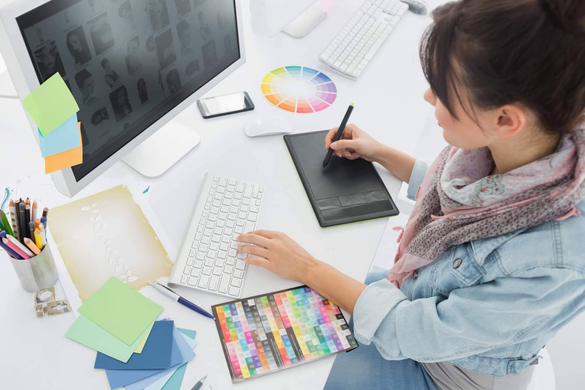 ¿Cómo destacar por encima de la competencia con los servicios de diseño gráfico Sabadell de MarketBoom?