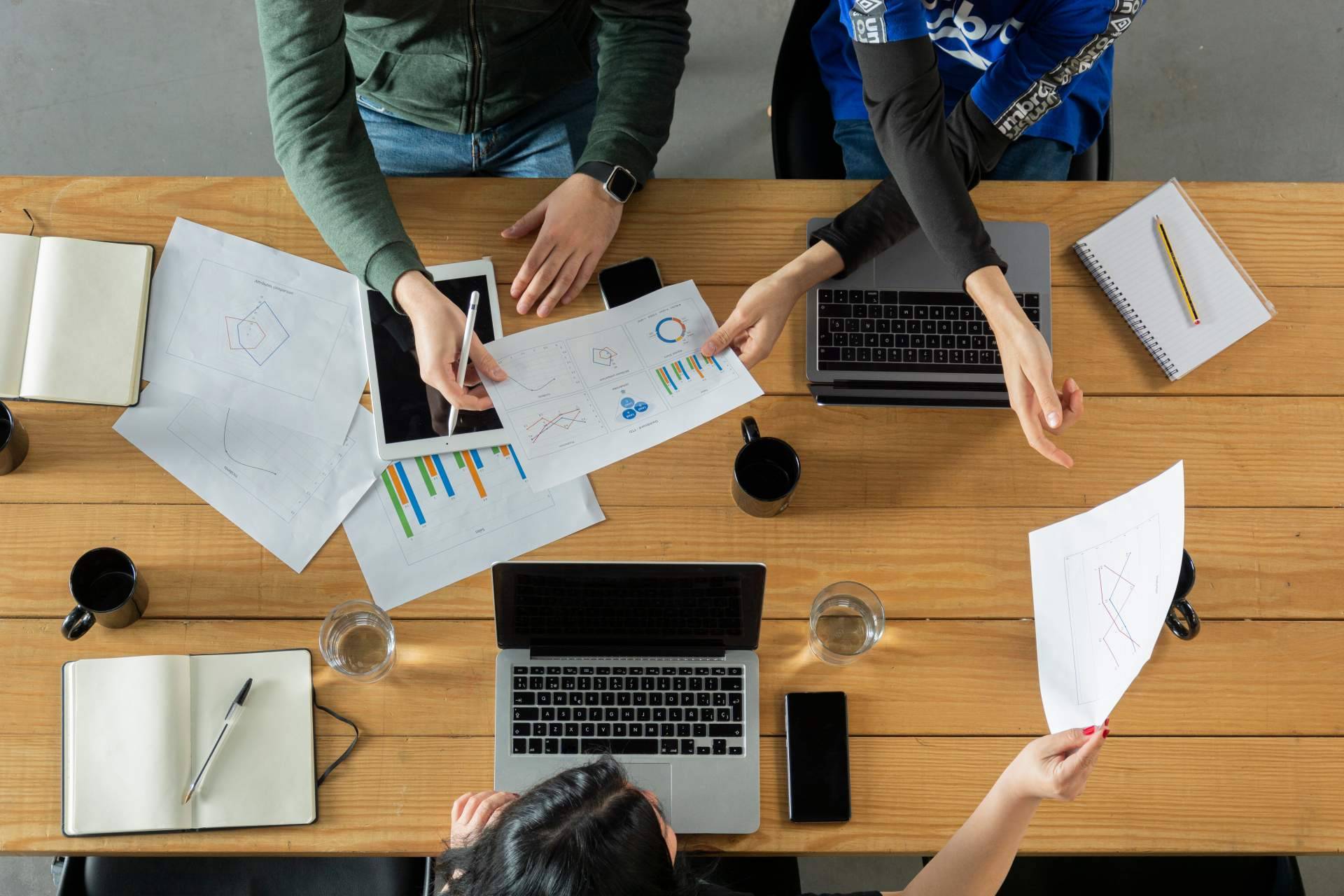 Estrategias para proteger la imagen de marca del contenido negativo