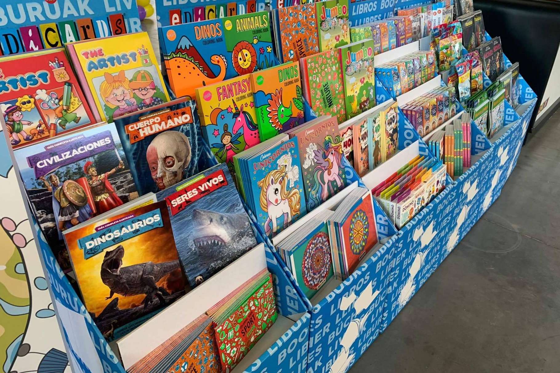 Disfrutar del ambiente familiar con sus puzzles y juegos educativos de Edicards