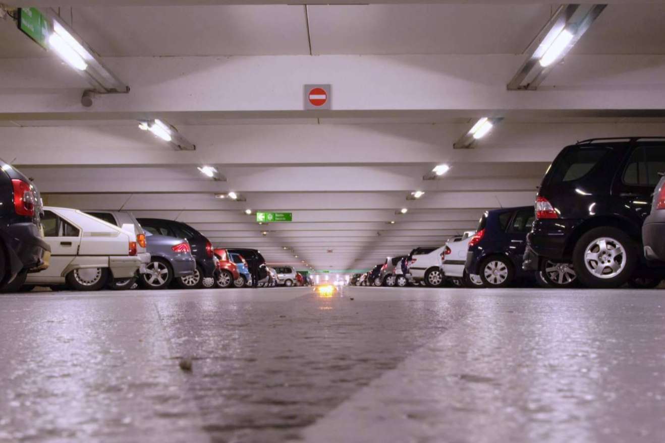 ¿Qué aspectos se deben tener en cuenta para vender una plaza de parking de forma rápida y segura?