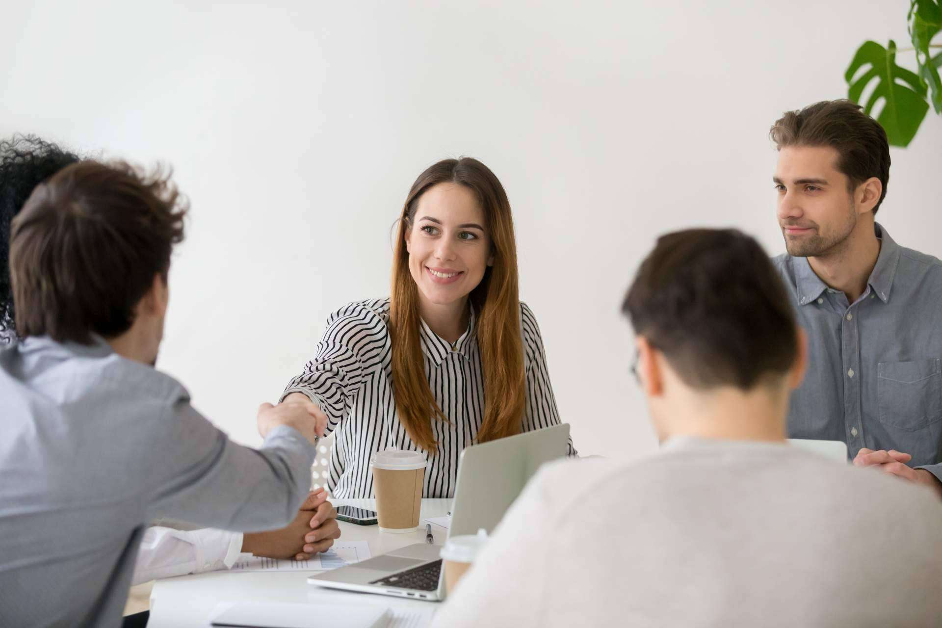 Queda un mes para aprobar los planes de igualdad de las empresas con 50 o más personas contratadas, por igualdadonline.com