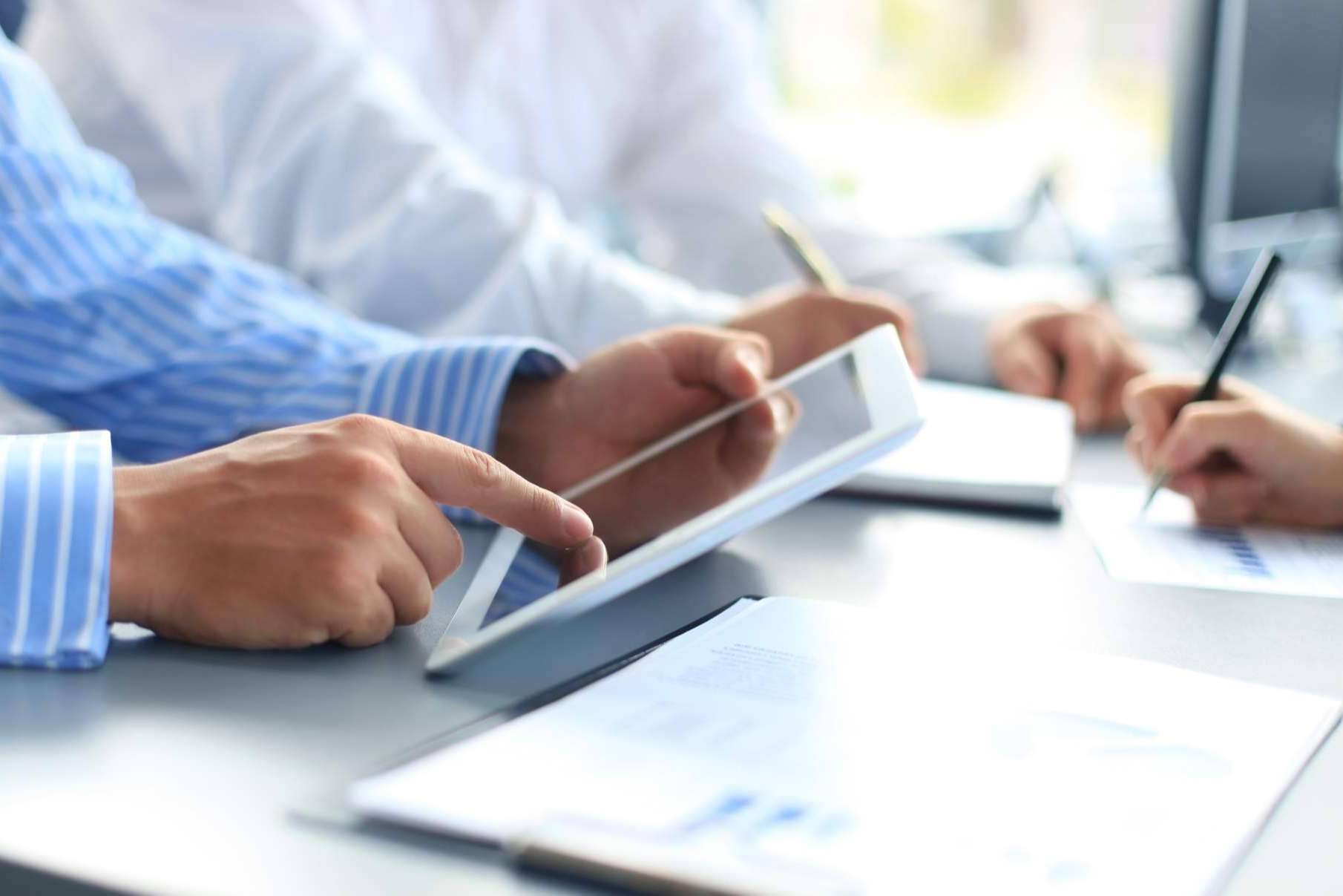 ¿Por qué es necesario contar con un asesor financiero?, por Finanfox