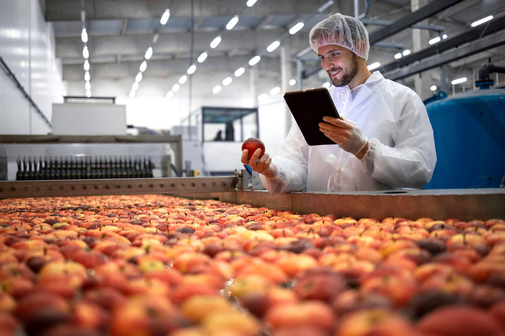 En las empresas alimentarias, la limpieza y desinfección de las instalaciones son de vital importancia