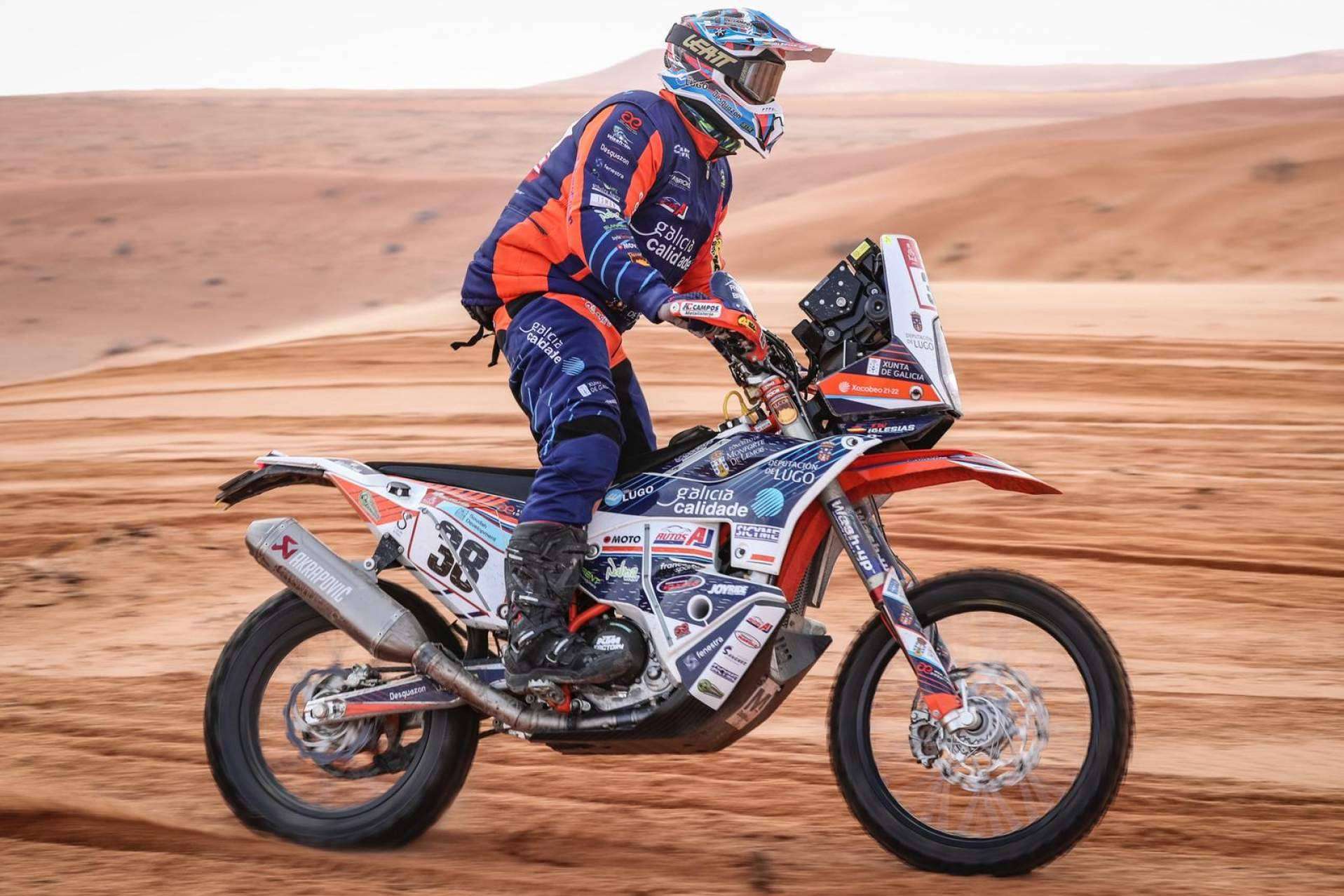 ADHESIVOSEMBARRADOS, la empresa de personalización de ropa off road en el Rally Dakar