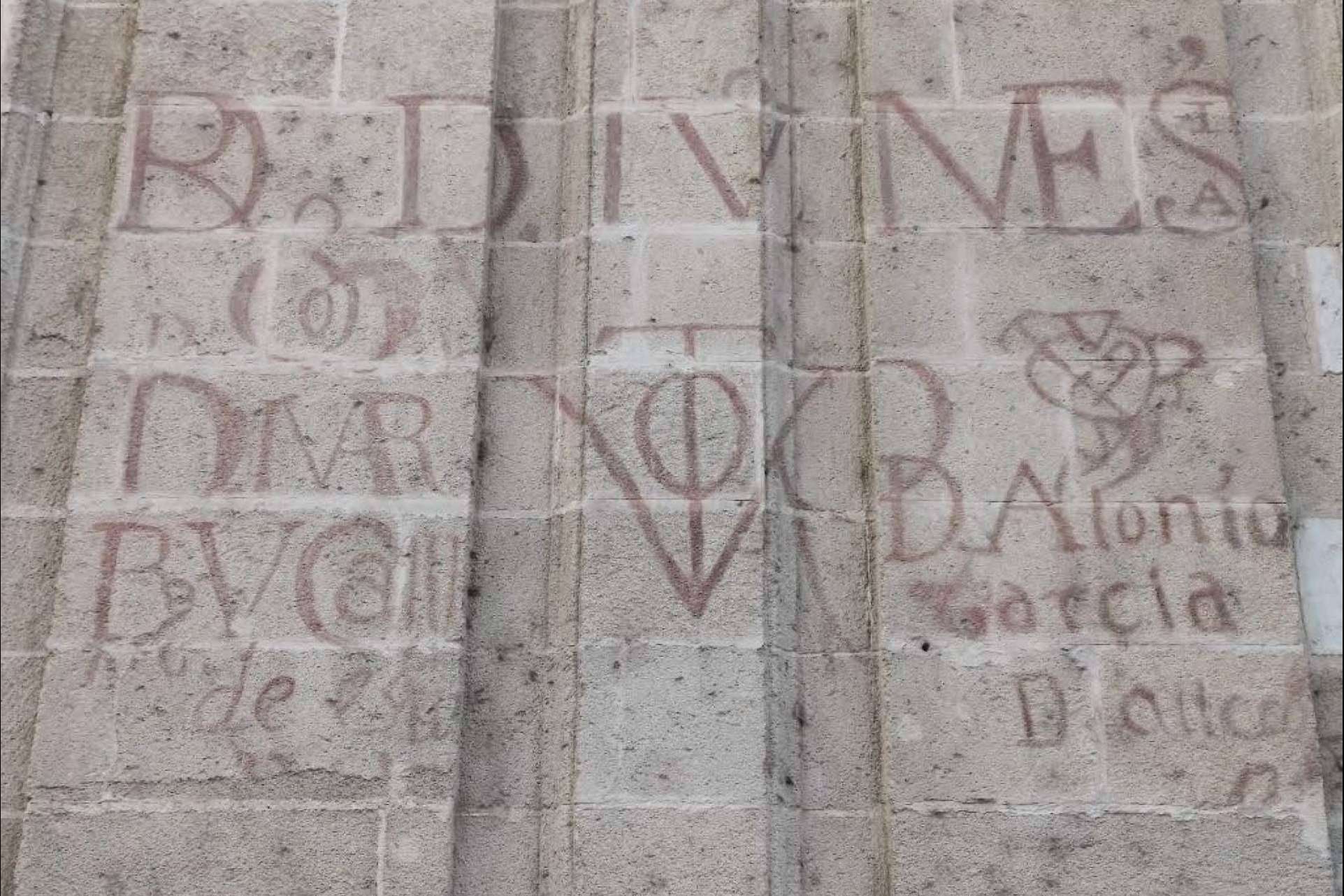 Los vítores de Sevilla y la catedral, puntos de interés en las visitas de TuGuíadeSevilla.com