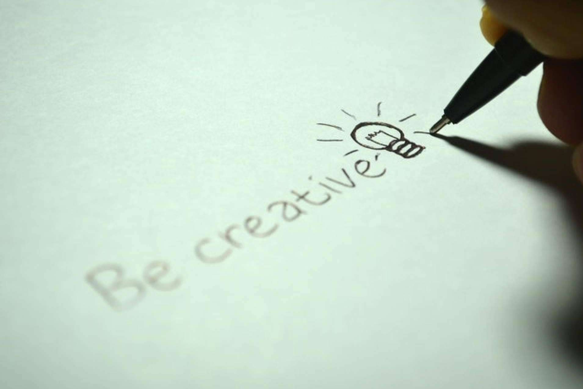 La Paradoja Creativa expone  el dilema de si la creatividad se puede enseñar o es una cualidad innata