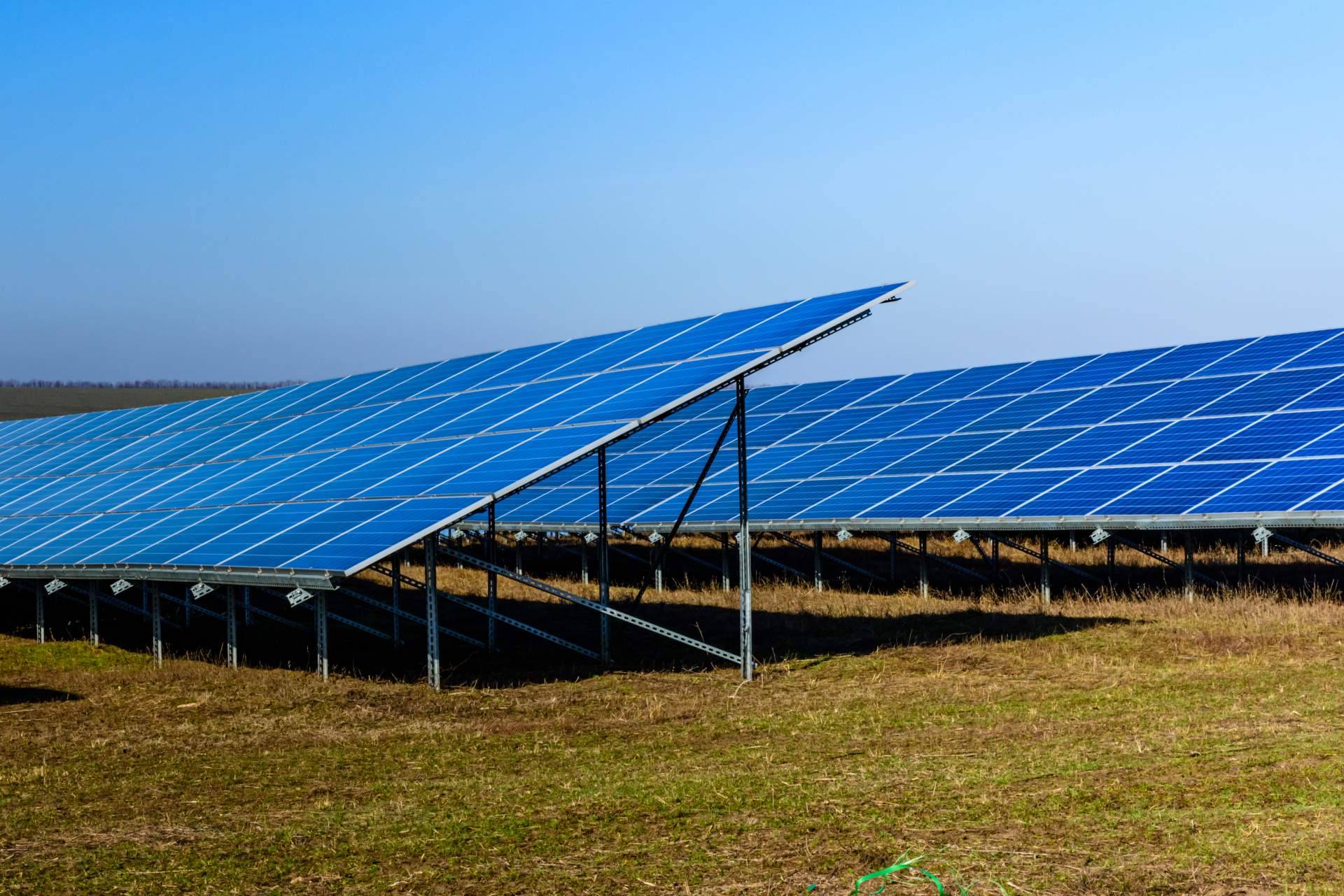 Placasolar.info destaca las subvenciones para la instalación de placas solares