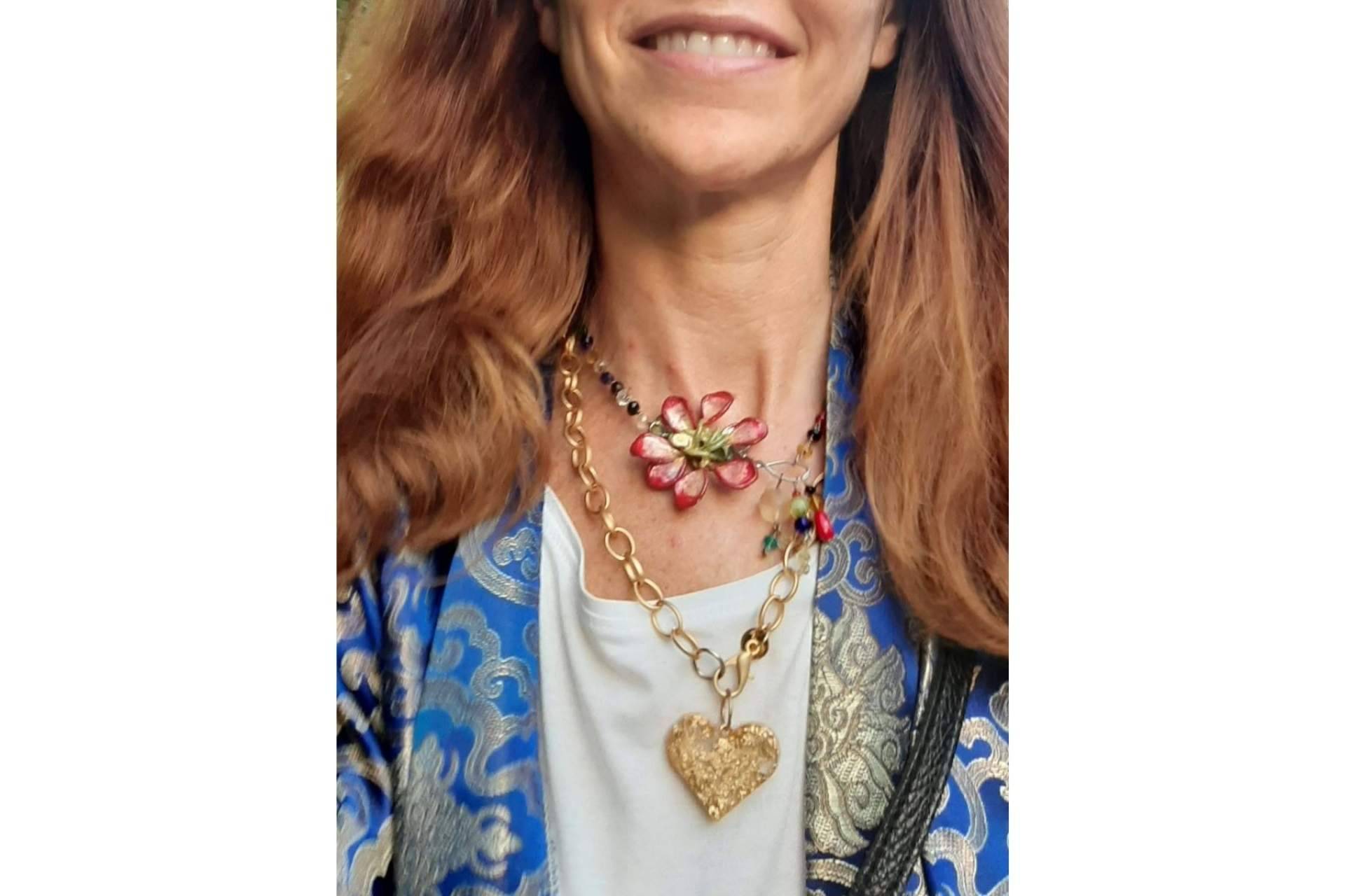 Brillar más que nunca con la colección Golden Hour de BY EME JOYAS