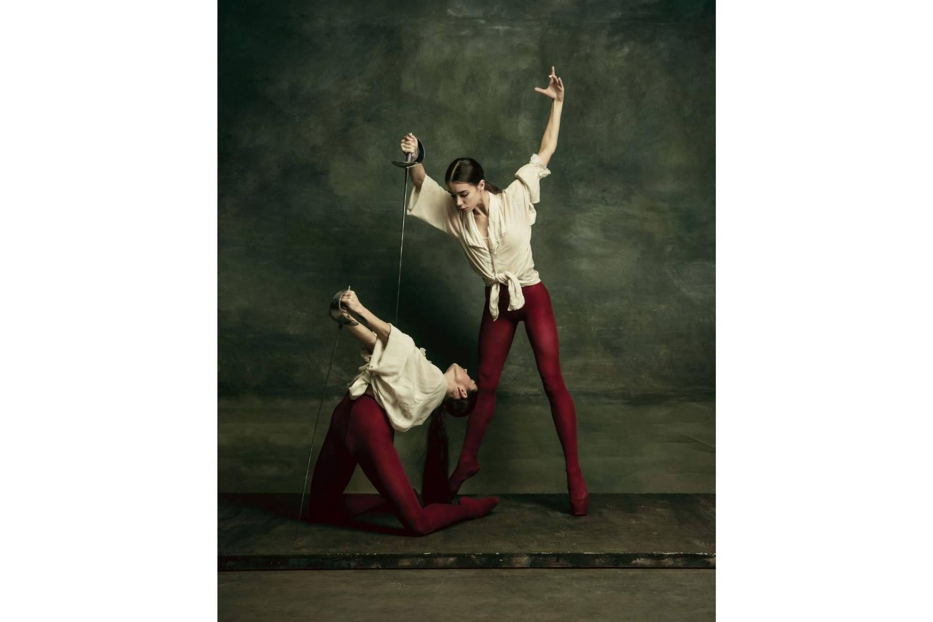 Moda y baile se combinan en la sección Fashion Dance de la empresa Iris New Legend