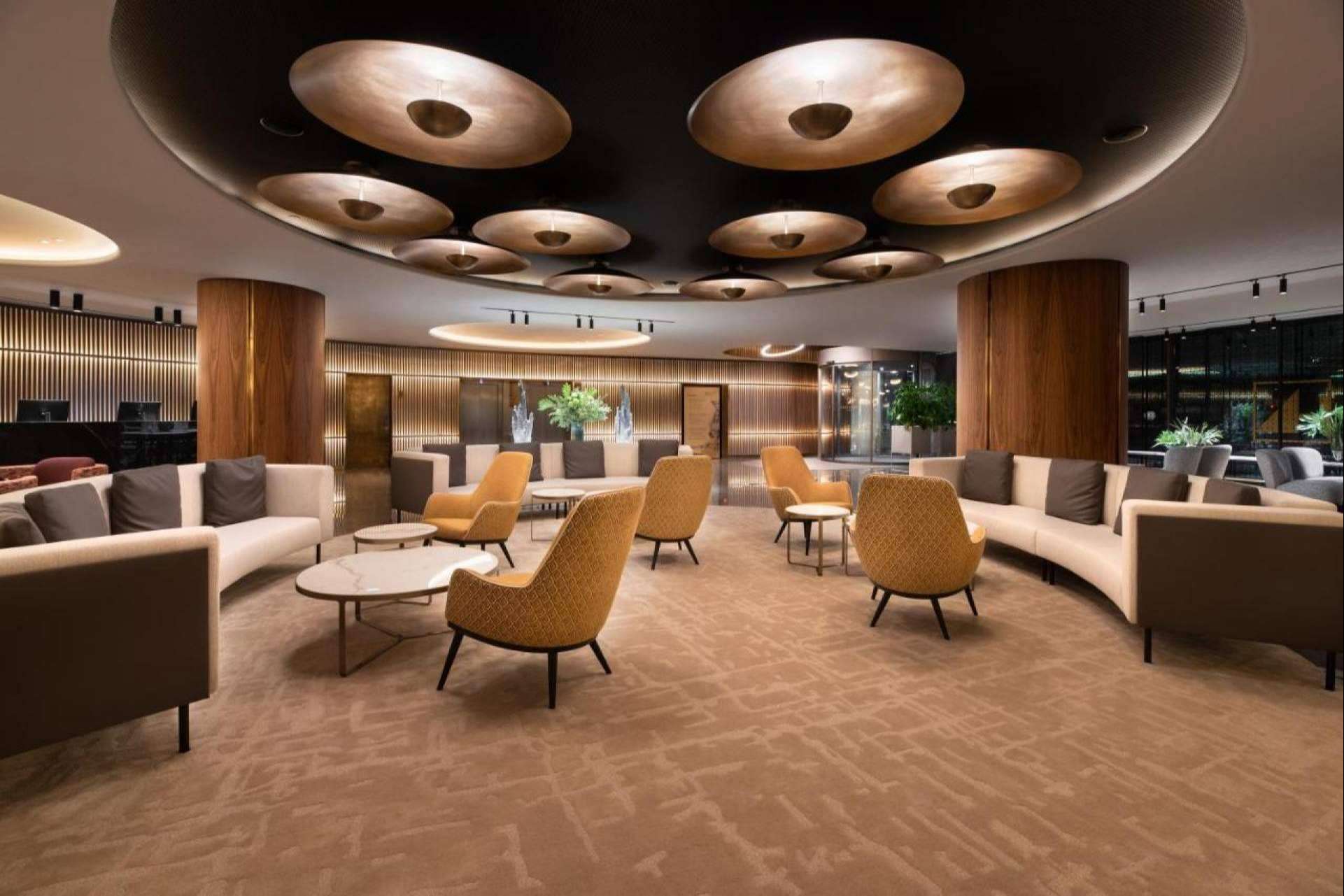 Las luminarias de lujo e imponentes del Hotel Eurostars Aliados 5*****