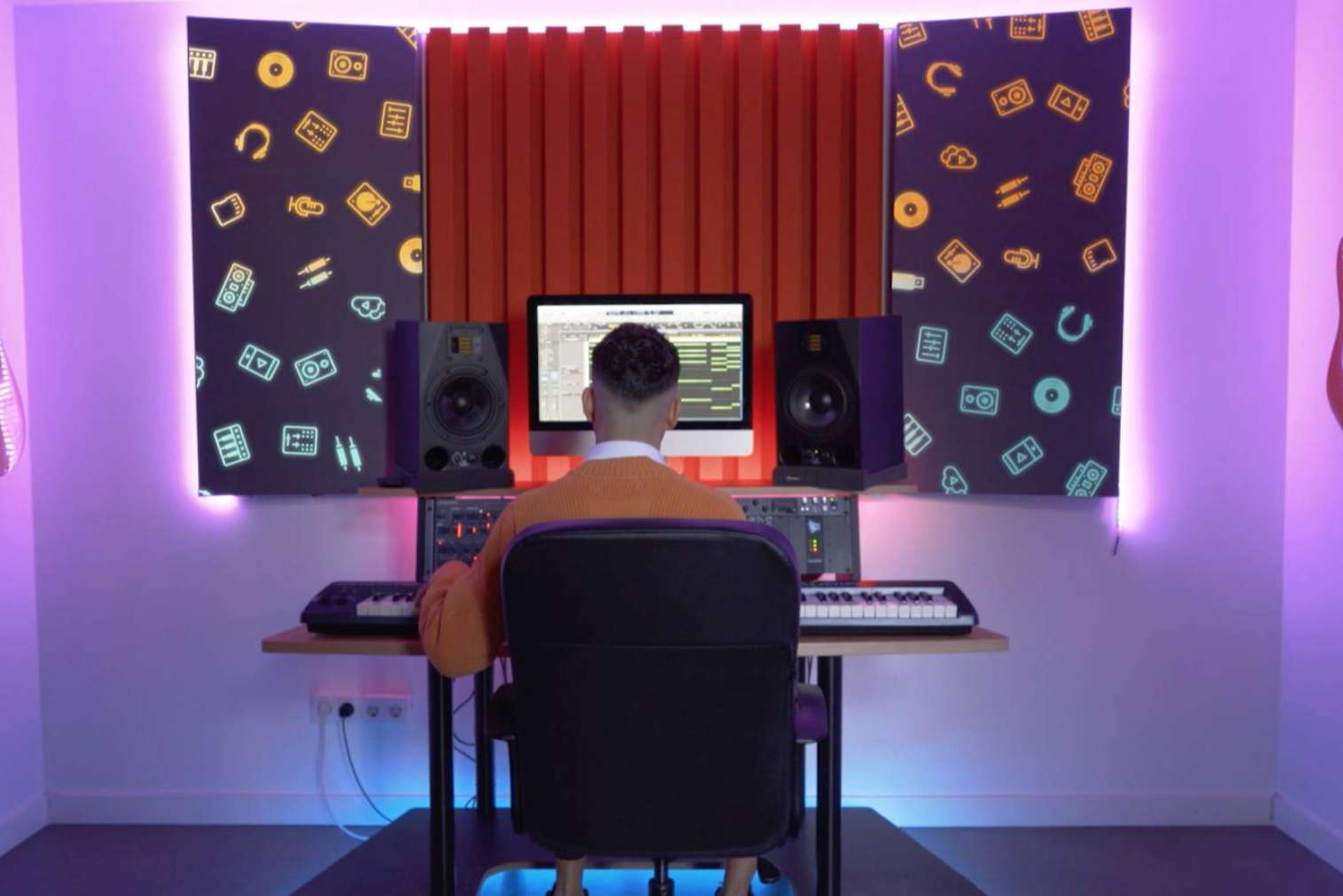 Revolucionando la formación musical, Eumes Online ofrece la oportunidad de aprender Producción Musical desde 6.99€/mes