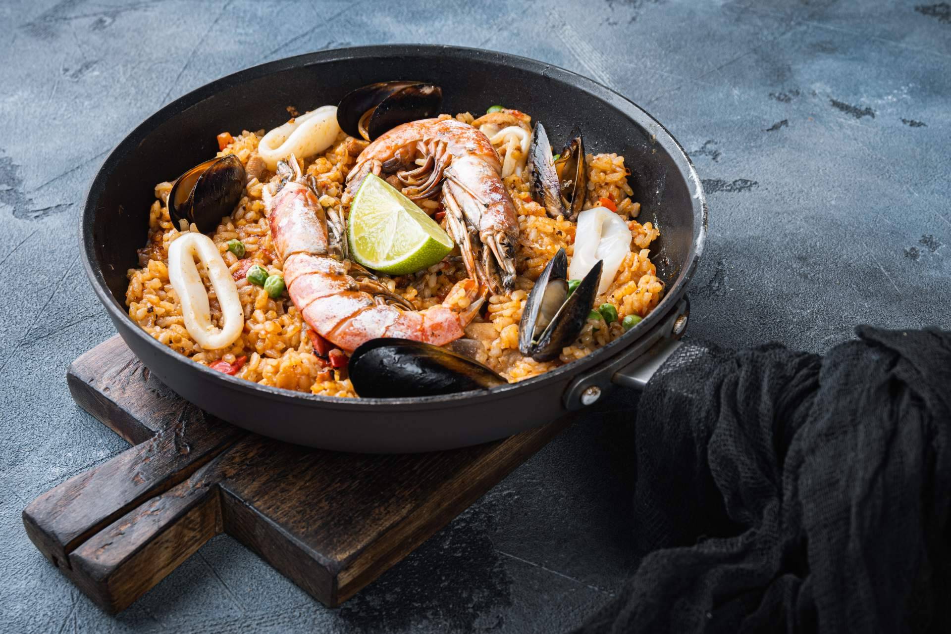 Un restaurante acogedor y familiar con servicio para llevar, La Paella de Papá