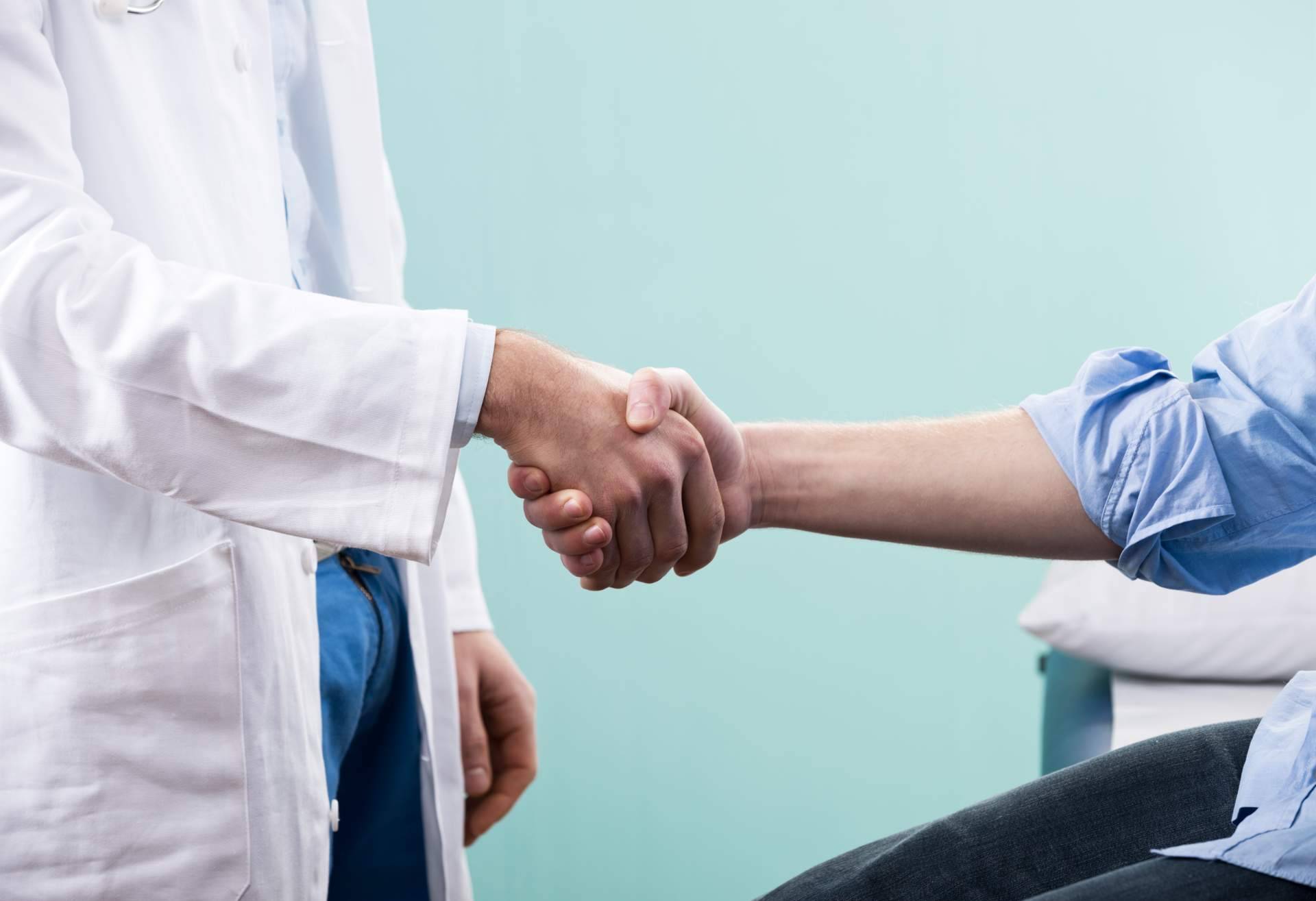 El servicio de renovar diversas licencias que ofrece Centro Médico Sabadell (Emedical)