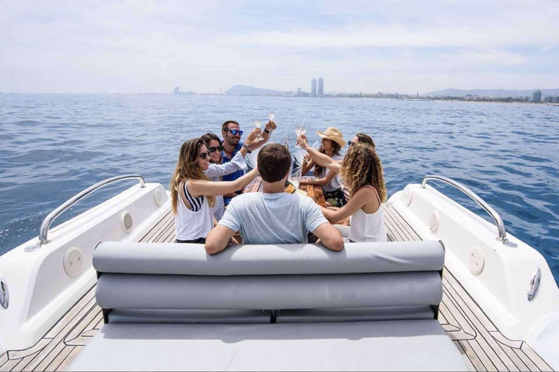 Alquilar un yate de lujo con Enjoy The Ride