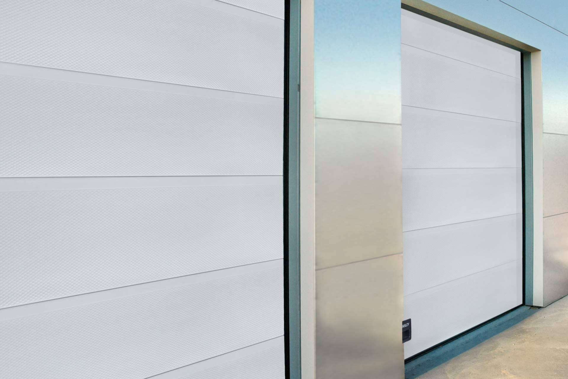 La apuesta por la sostenibilidad de ASSA ABLOY a través de sus puertas automáticas y soluciones industriales