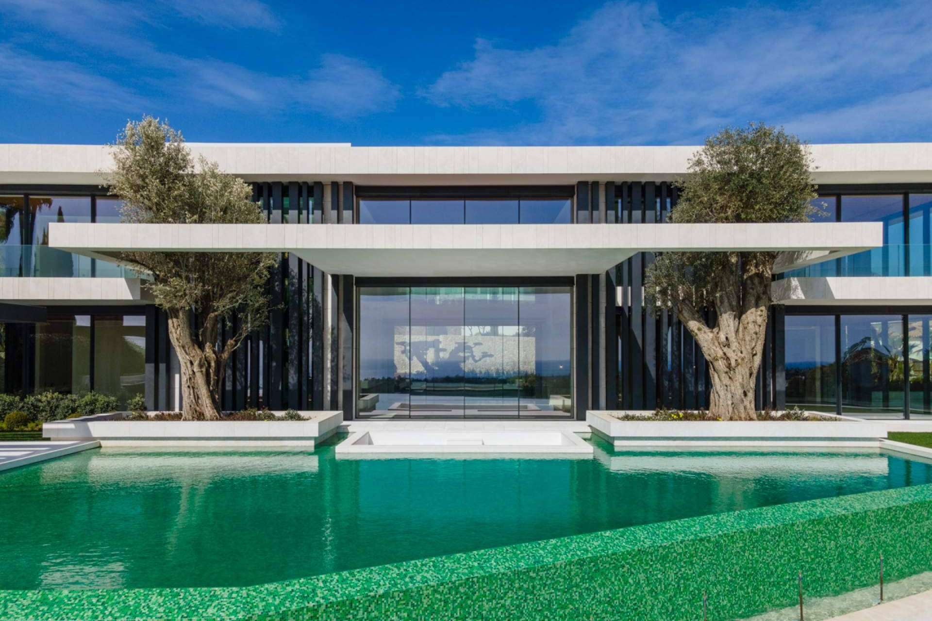 Inmobiliaria experta en viviendas de lujo, Zeuthen & Company