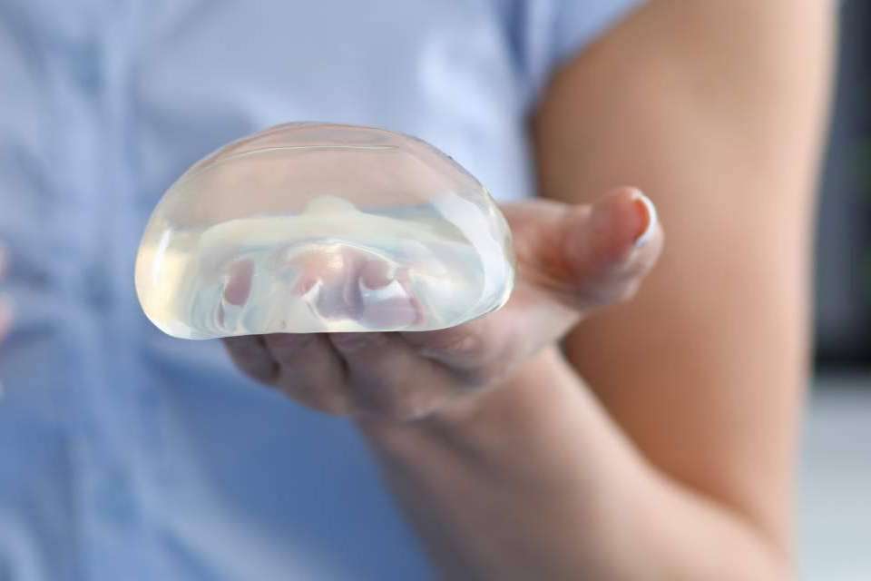 Clínicas Be y el aumento de pecho con las prótesis B-lite