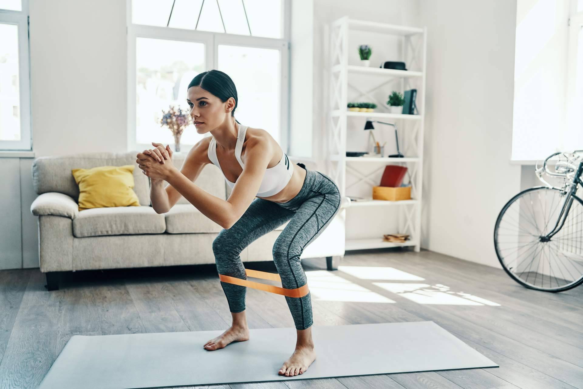 PROGES facilita el entrenamiento en casa con su asesoramiento y material fitness