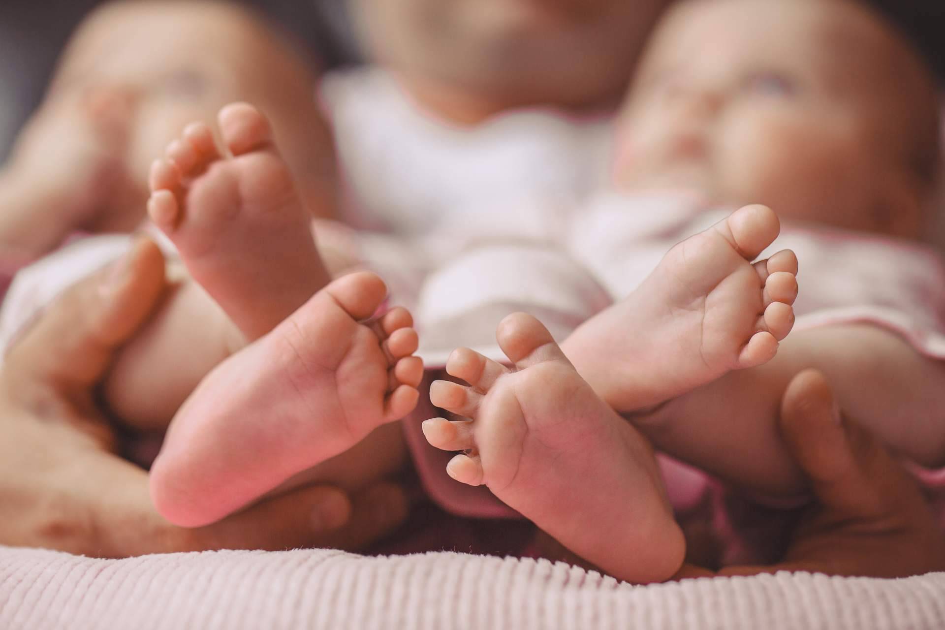 'Si una mujer se hace un tratamiento de fertilidad, tendrá trillizos o mellizos'; ¿es un mito o una realidad?