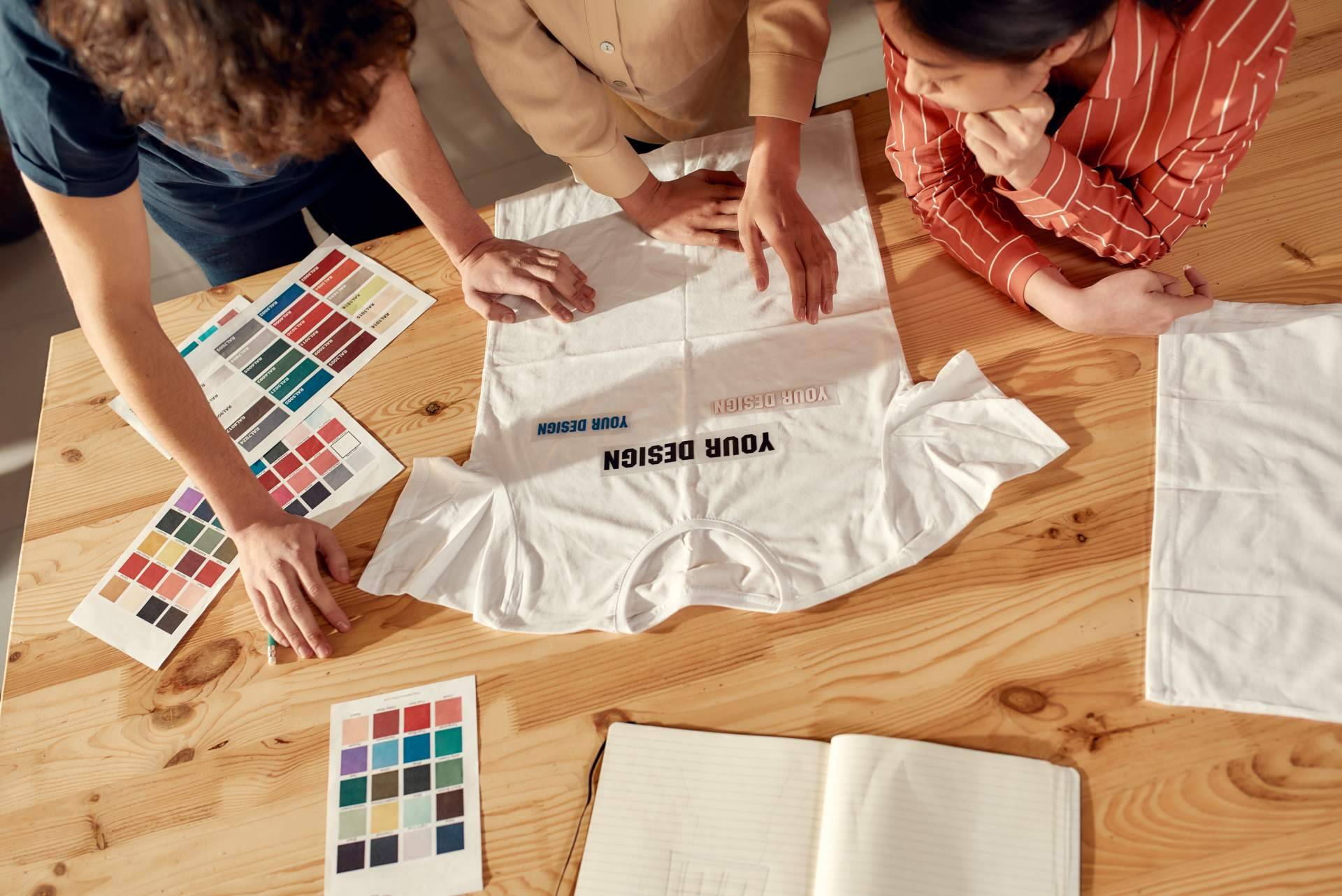 Ropa personalizada para empresas, de la mano de Srflyer