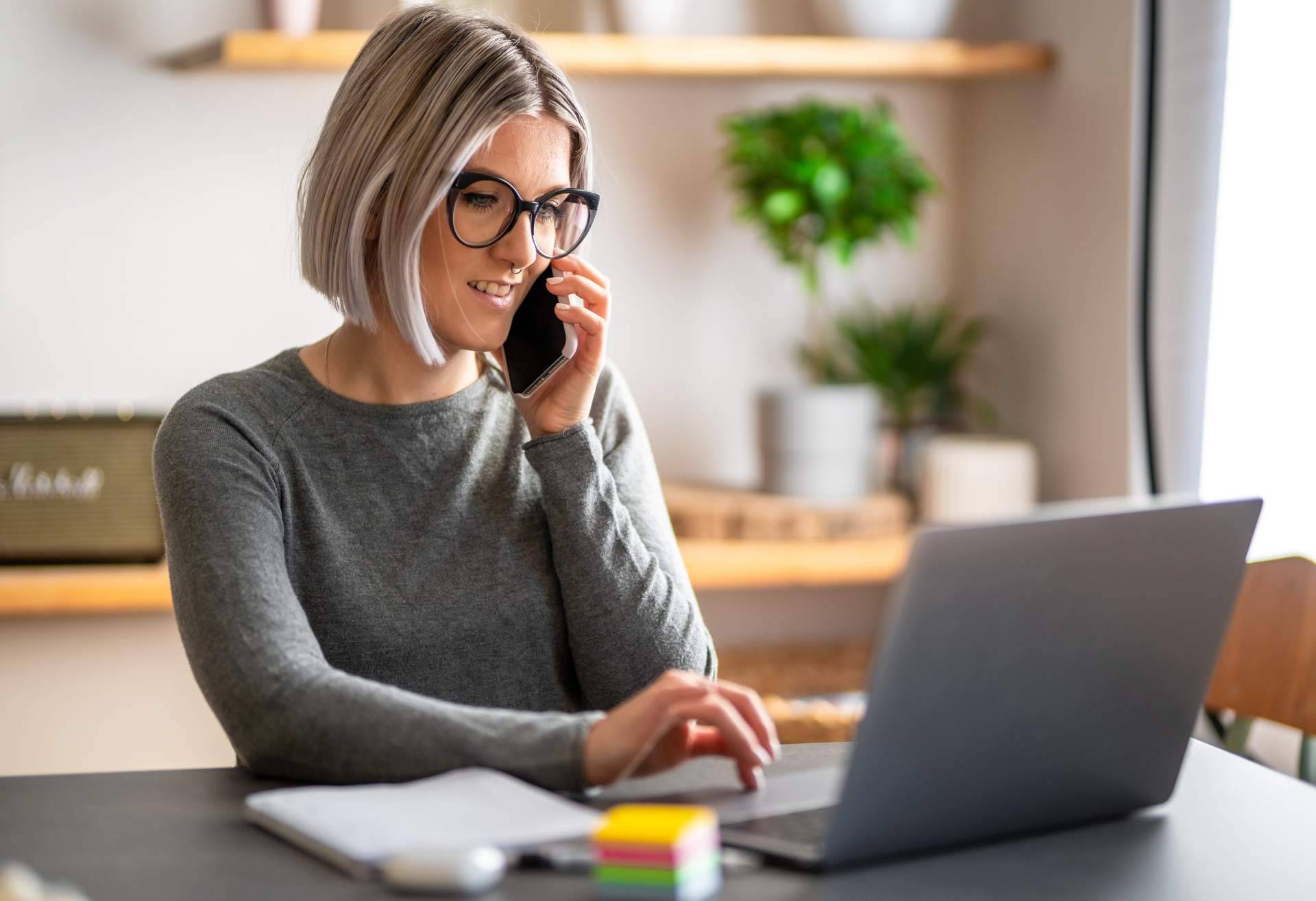 El sistema de smartworking que facilita la conexión entre trabajadores y clientes de una empresa