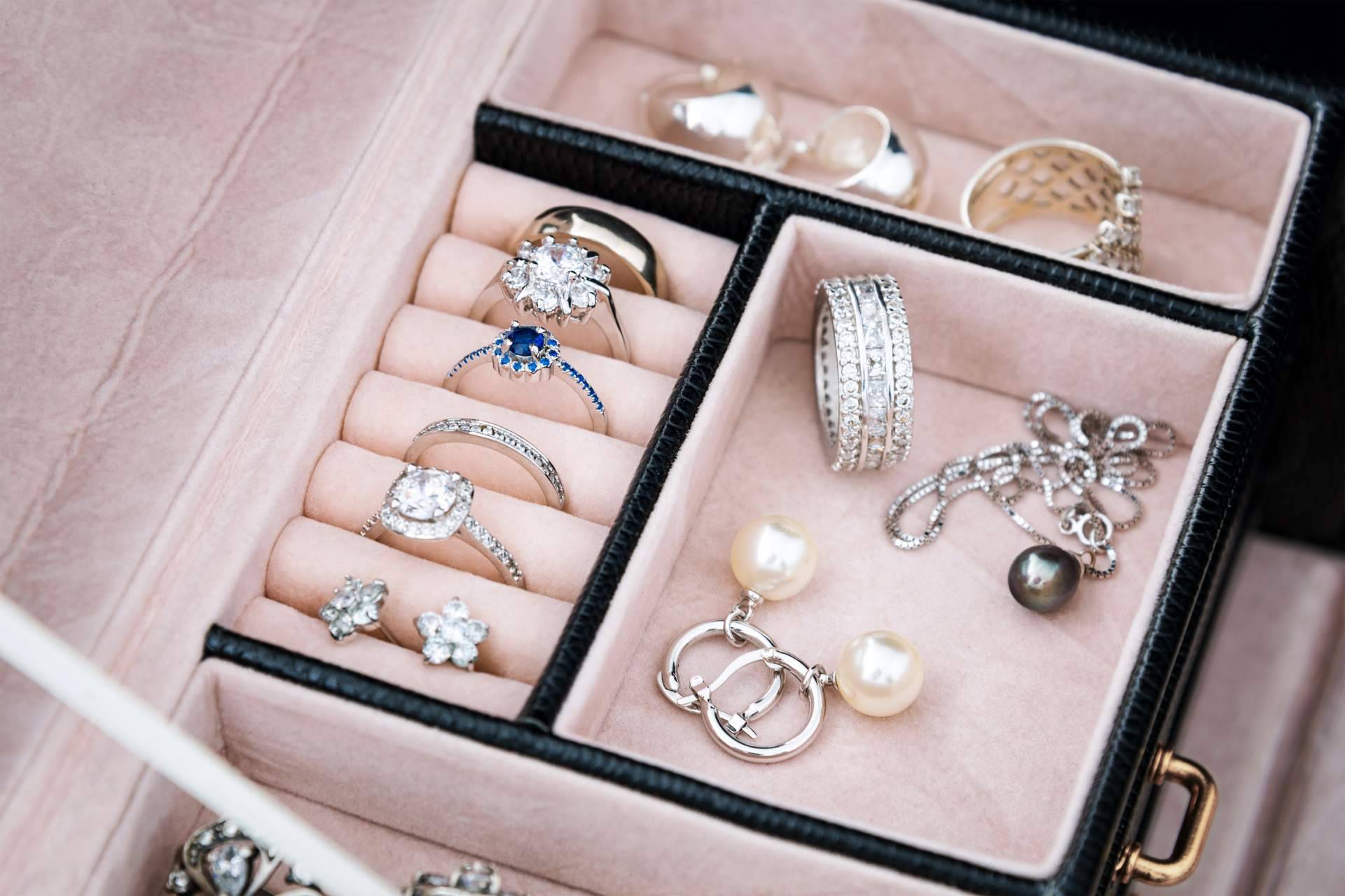 Cómo vender relojes y joyas de forma fácil y segura