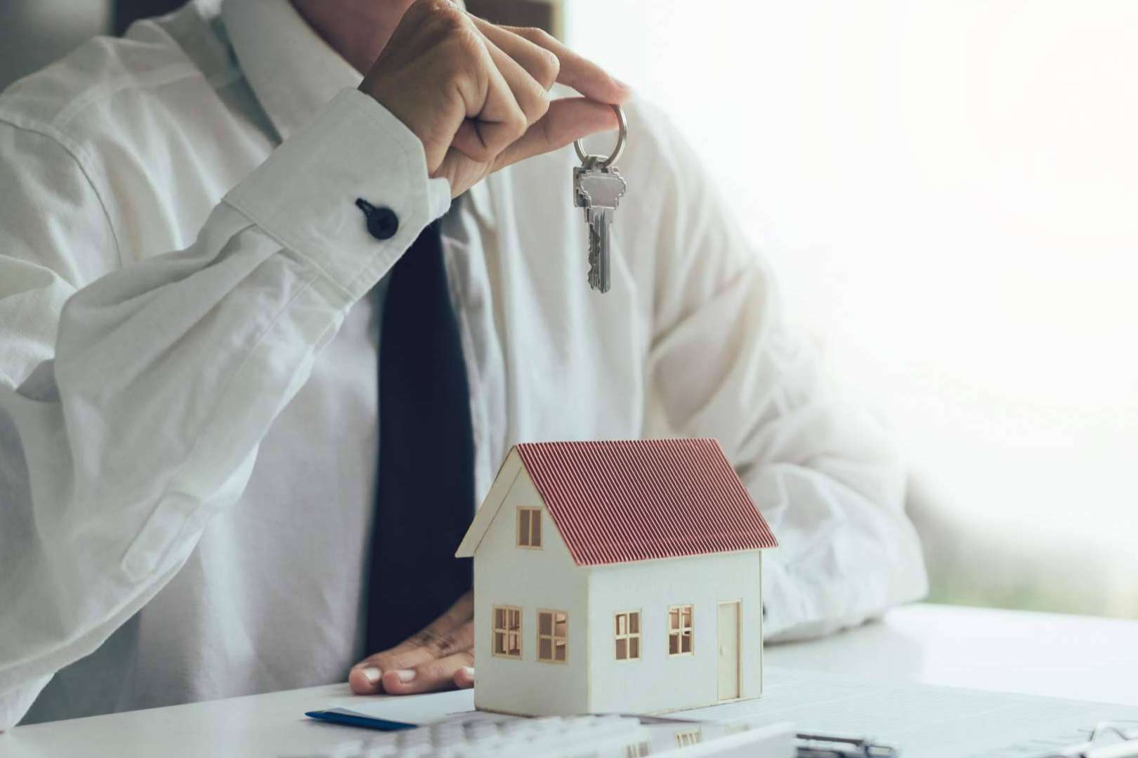 Miguel Ángel de Amigo Inversor presenta los gastos e impuestos al comprar una vivienda en 2022