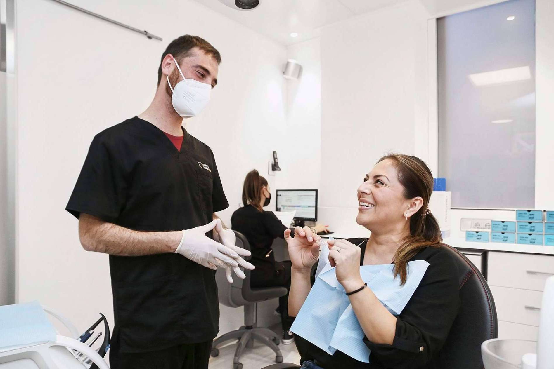 ¿Cuáles son las ventajas de la ortodoncia invisible en Barcelona?, por Clínica Dental Rob