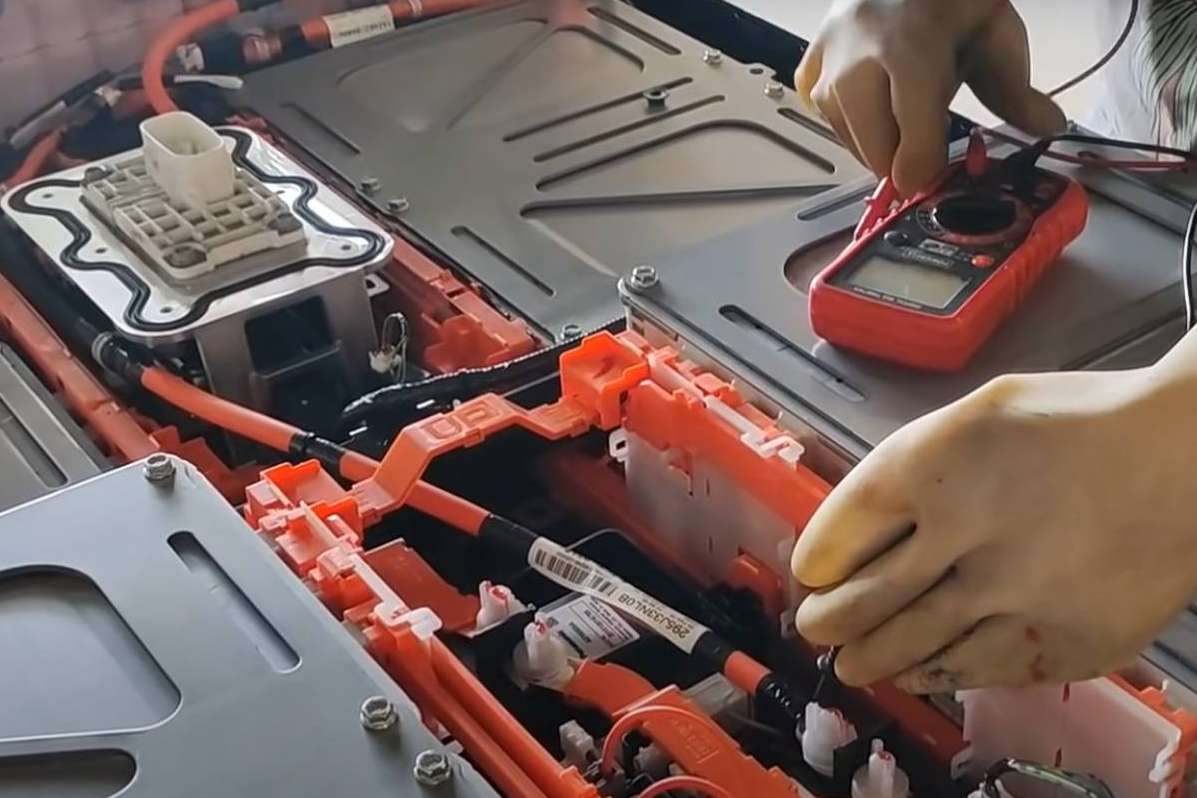 Campus-auto es la plataforma que cuenta con el plan de estudios integral de los ciclos formativos y cursos de especialización, vinculados a la automoción y al mantenimiento y reparación de vehículos