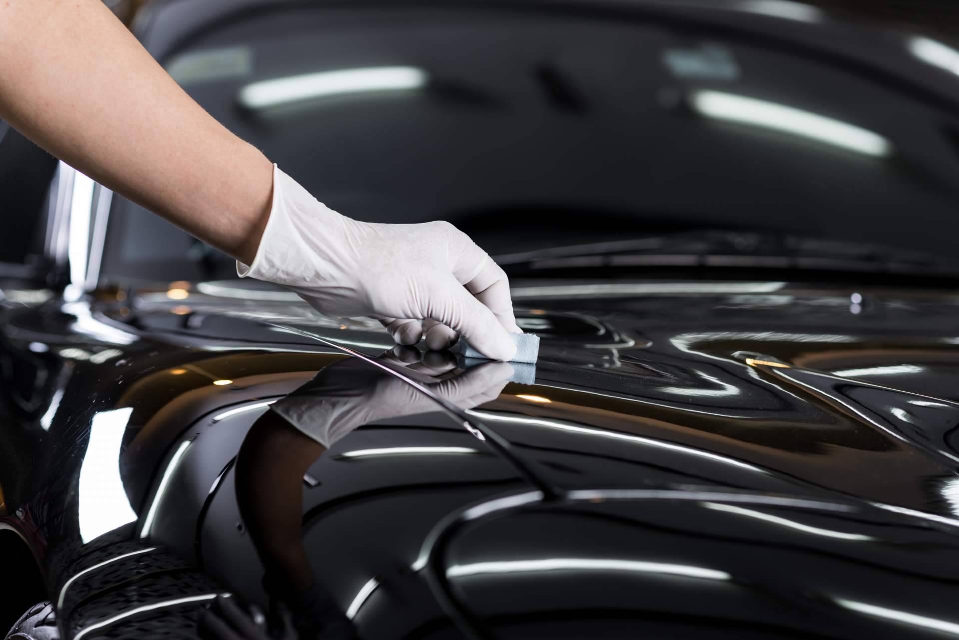 Una de las técnicas más eficientes en la limpieza de coches, el detailing