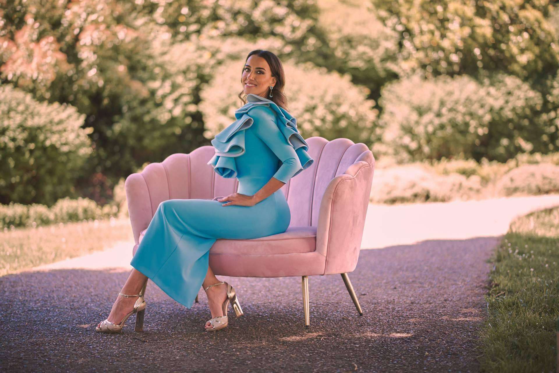 Conseguir el vestido de fiesta ideal es posible en el atelier de Silvia Fernández