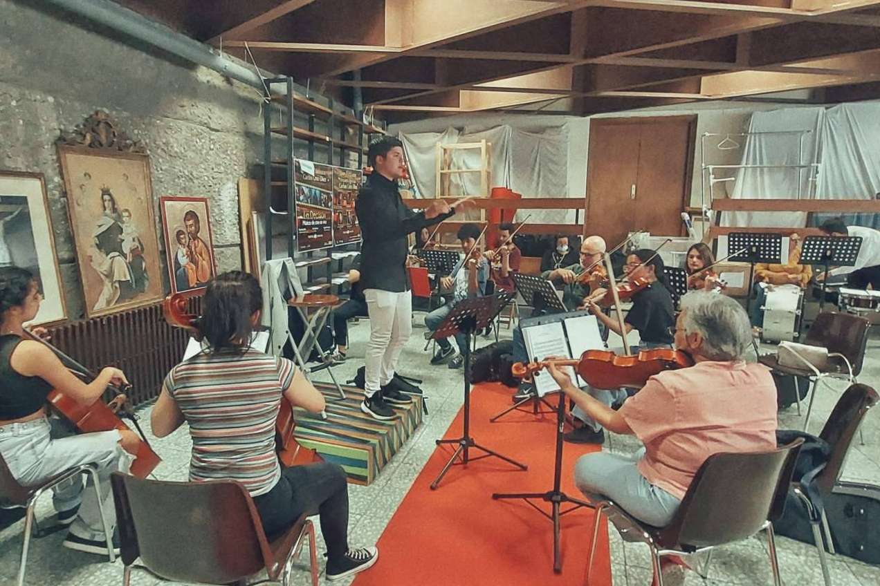 Cam Bur Pin Ton, la diáspora de un sonido es el documental dirigido por Javier Fuentes que expone los logros y dificultades de los músicos venezolanos exiliados