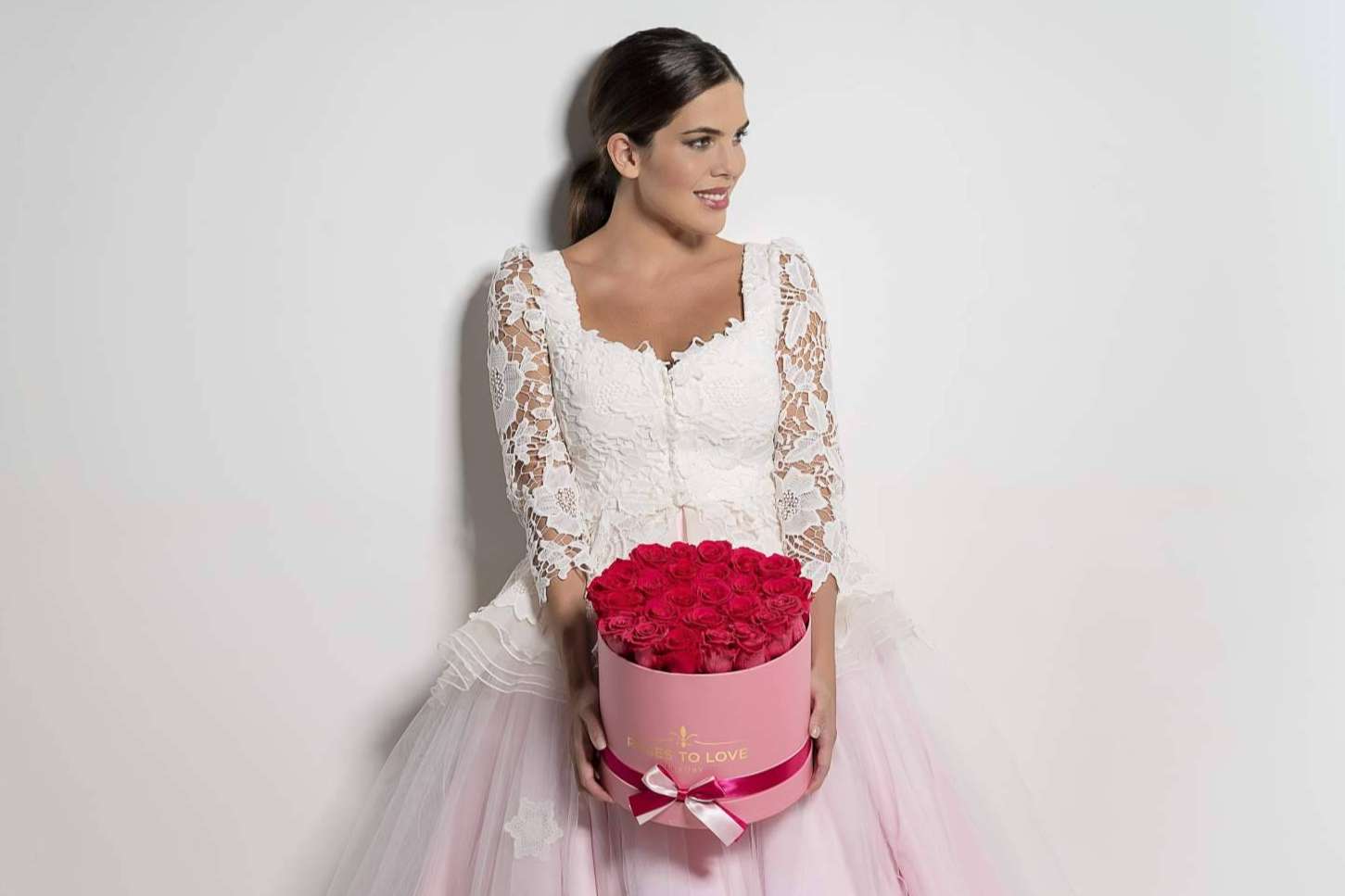Roses to Love es experta en rosas preservadas para empresas, eventos, hoteles y restaurantes