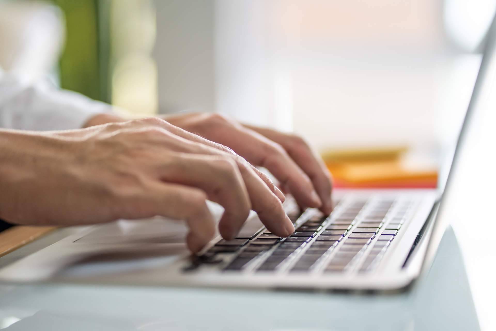 Acceso al Ingreso Mínimo Vital con los servicios de gestión online de Gestiones 24