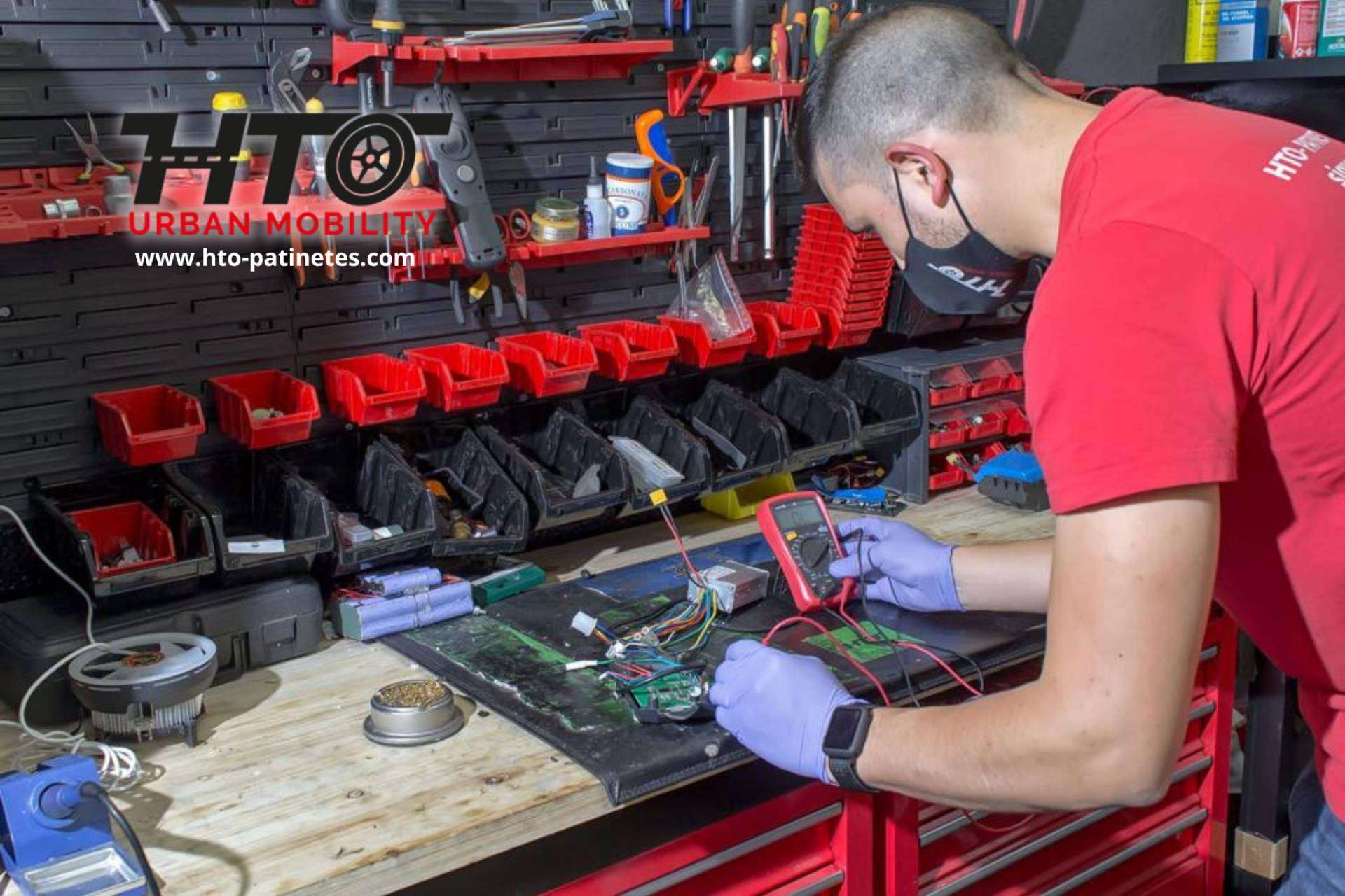 Servicios de reparación de patinetes eléctricos con HTO Urban Mobility