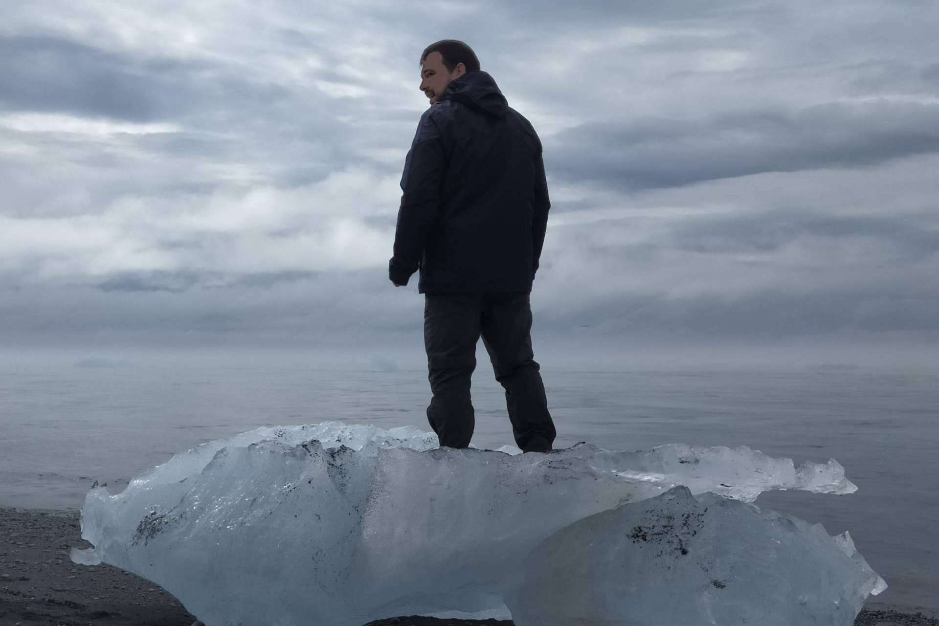 Vicente García Fuentes triunfa en Islandia con sus obras de acuarela
