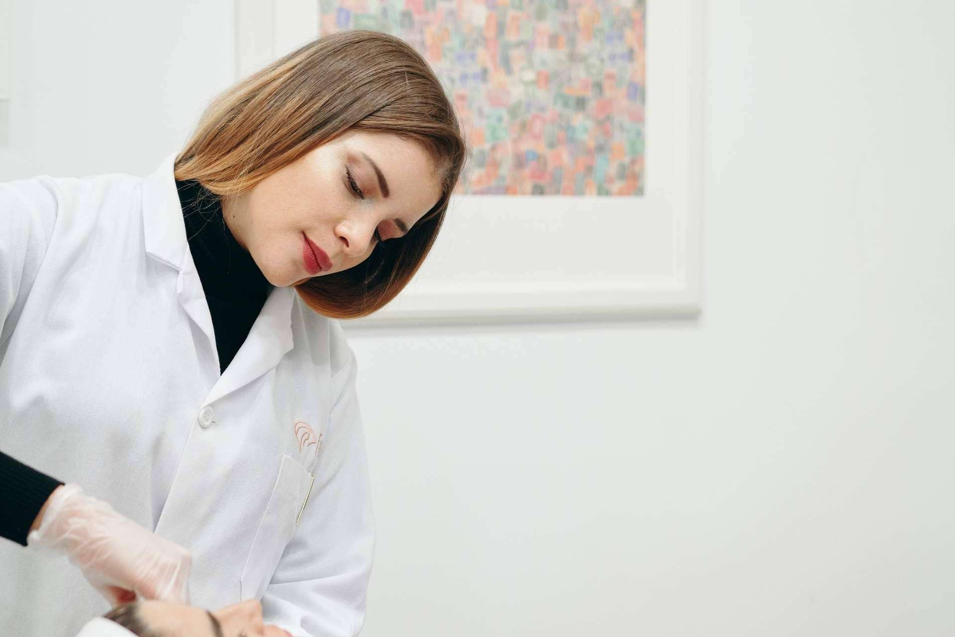 Eliminación de las ojeras y rejuvenecimiento de la mirada de la mano de la Dra. Raquel Fercasy