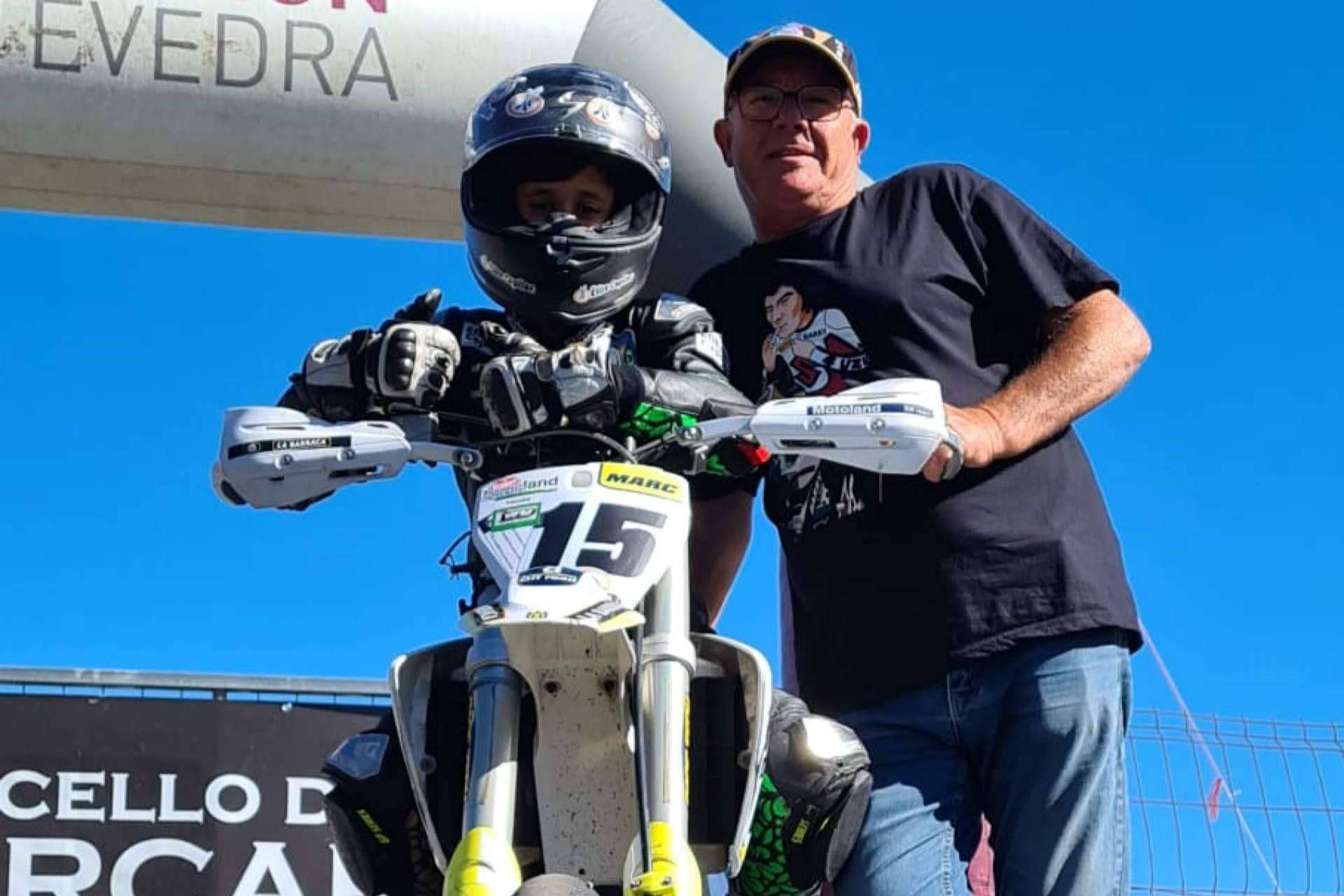 El piloto Marc Moñinos Esteve, patrocinado por Élite Capilar, va por el momento liderando el campeonato Minimotard 85cc de la Comunidad Valenciana