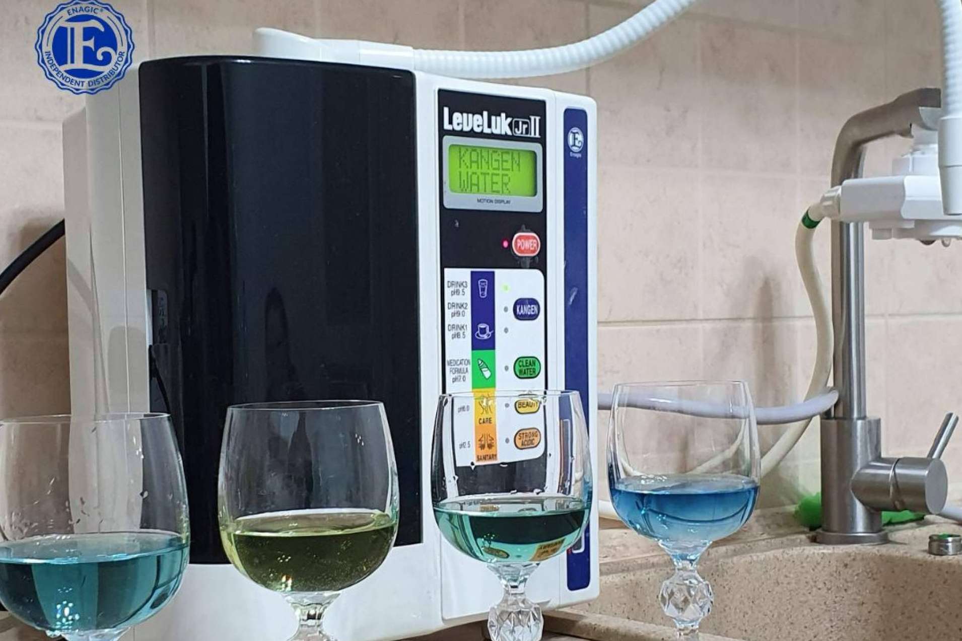Agua Kangen para toda la familia rica en antioxidantes e hidrogeno fresco con el dispositivo Leveluk K8
