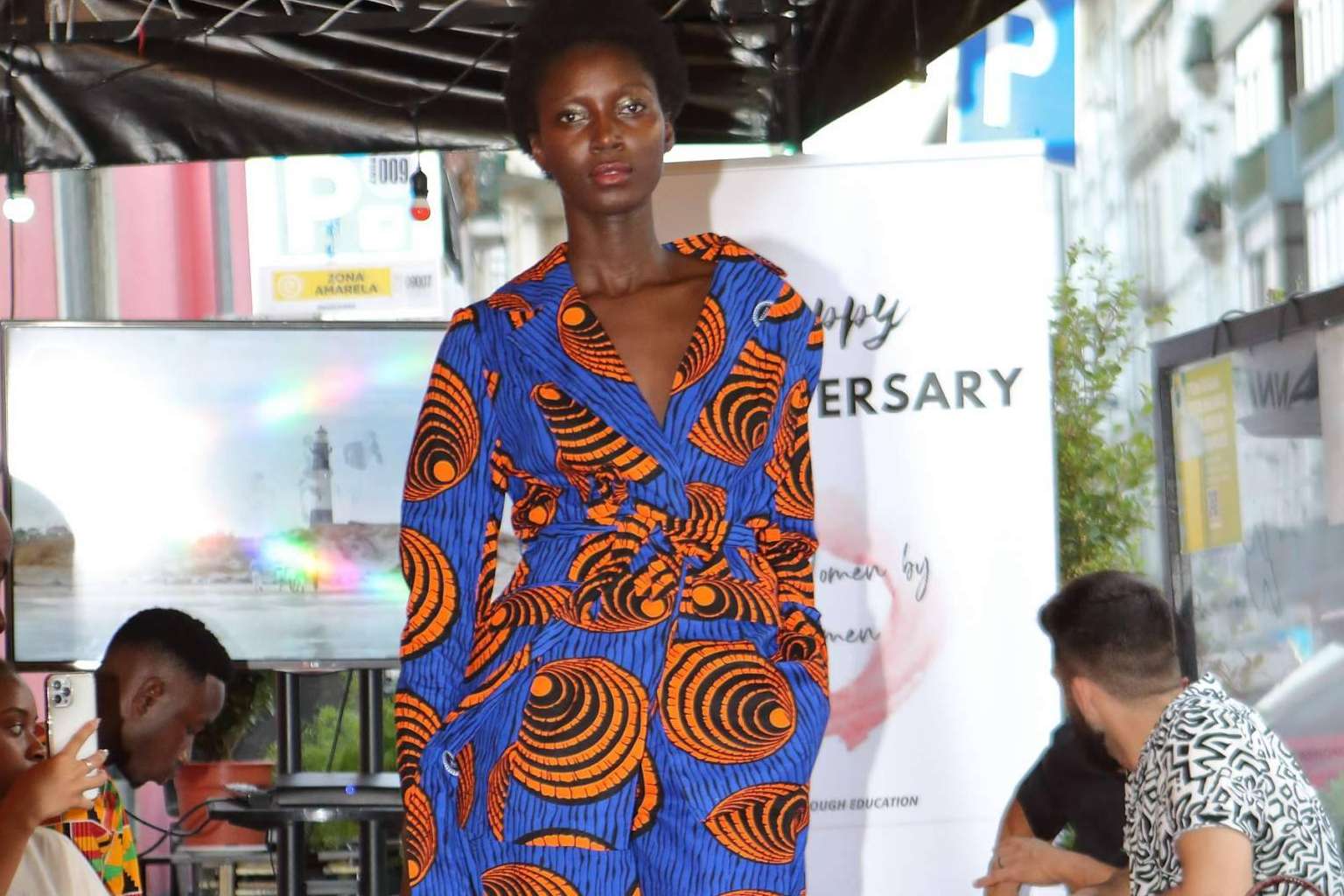 QUEENTITÍNE, la firma de moda africana solidaria e inclusiva con tallas desde S a XXL