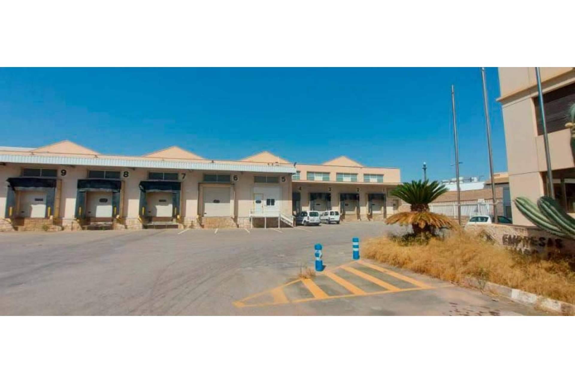 Una nave industrial en Alicante valorada en más de 9 millones de euros entra en subasta