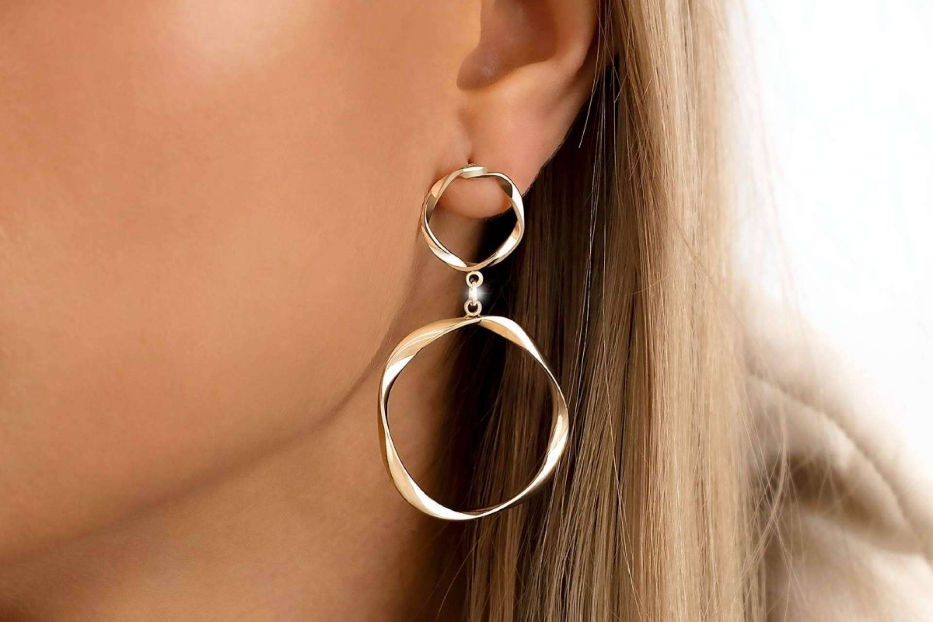 La colección de pendientes de aro de Le Petite Marie