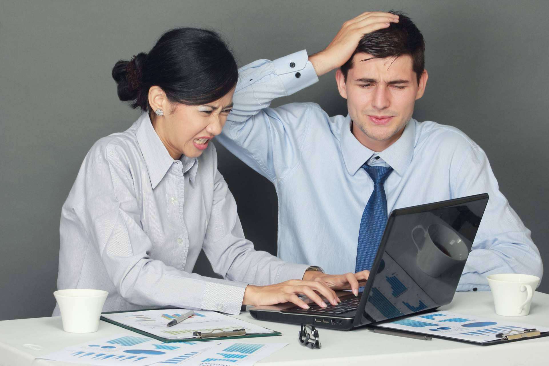 Los errores tecnológicos que cometen la mayoría de emprendedores digitales, por RelajaTec
