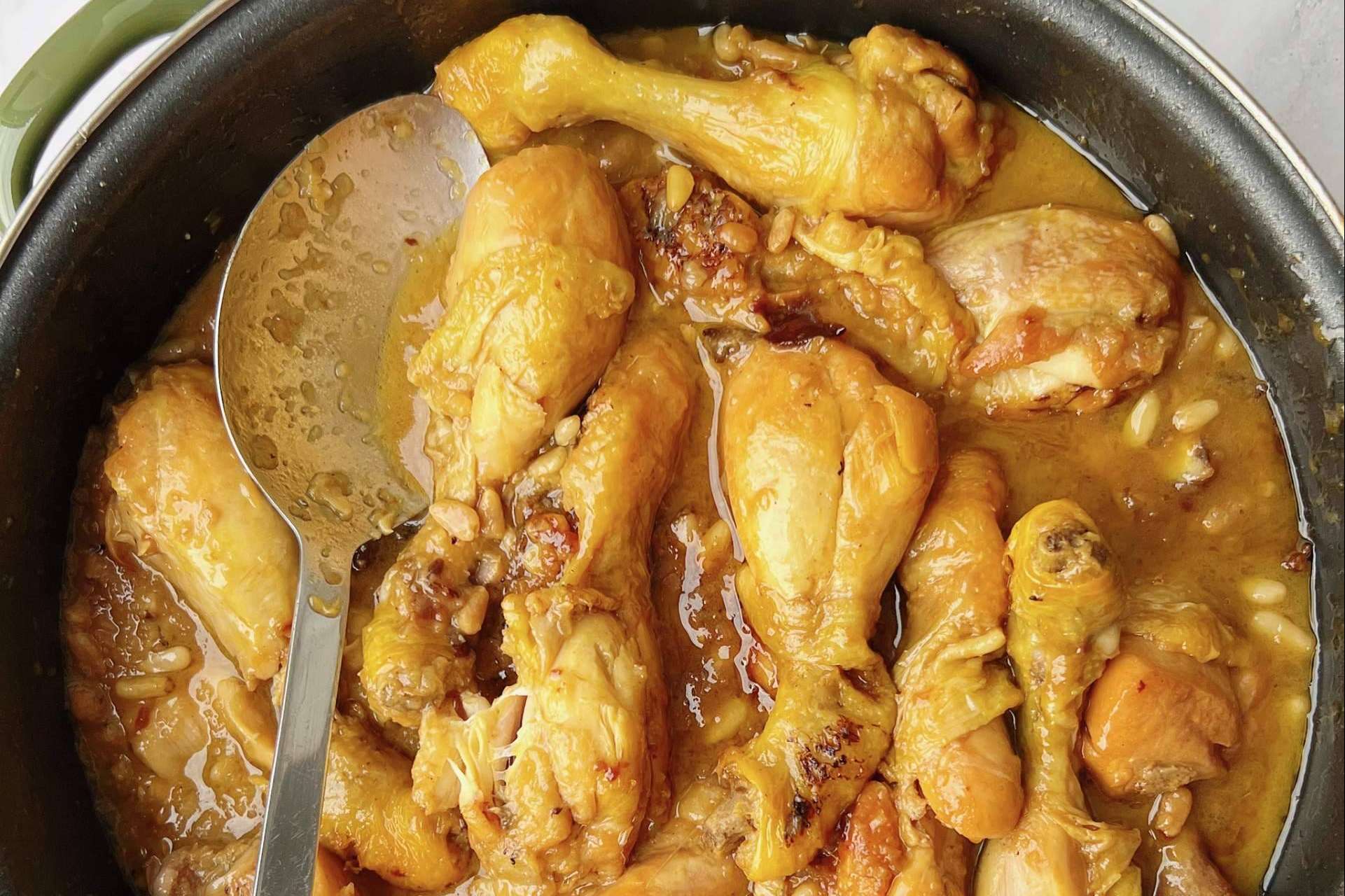 Receta de pollo con ciruelas, cocina tradicional para un estilo de vida saludable, por Vanessa Venturas