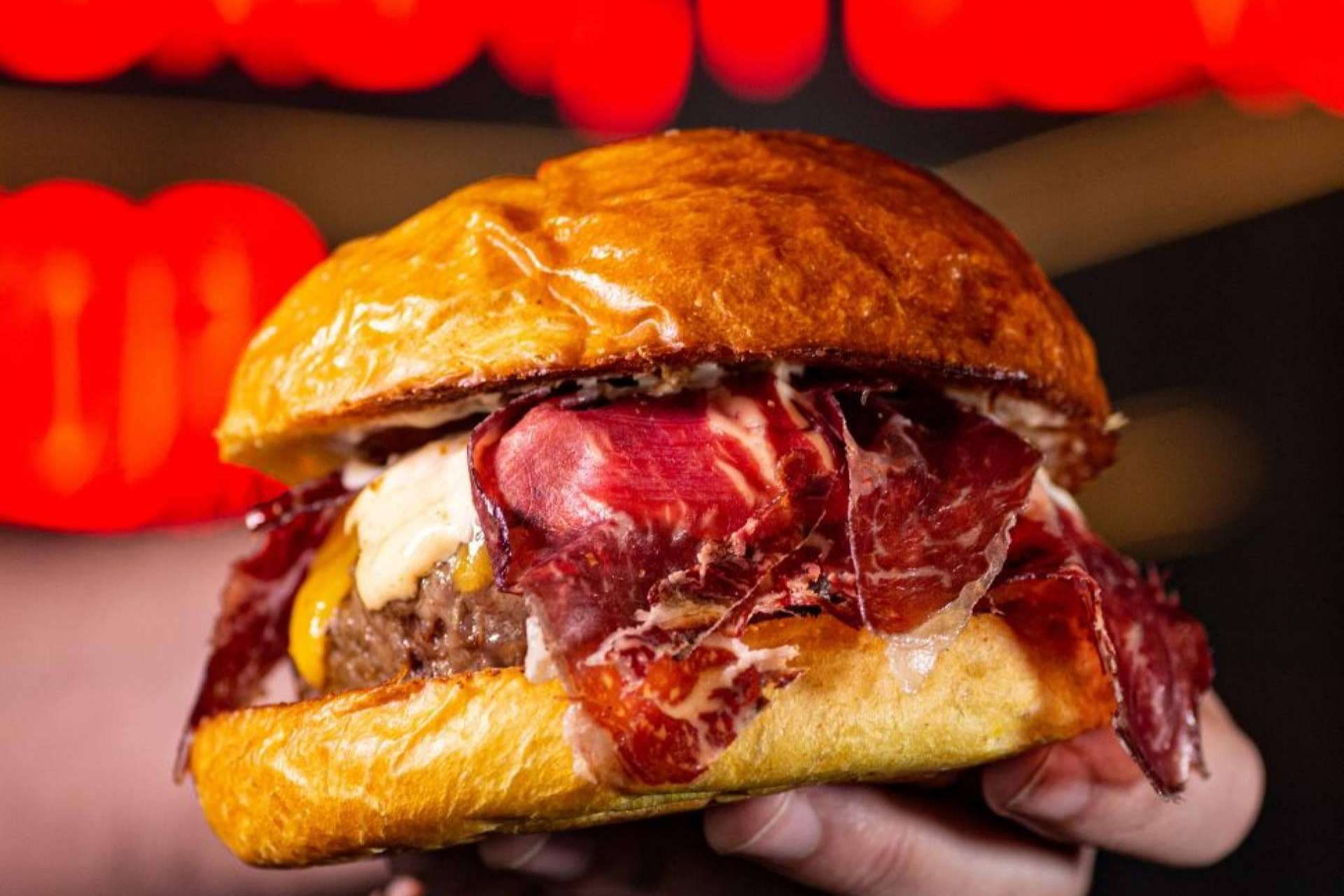 Nuevo local de #PORNEAT en Madrid