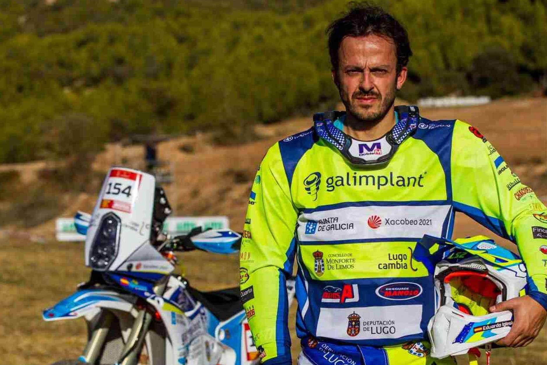 ADHESIVOSEMBARRADOS ofrece ropa personalizada para motocross, enduro y trail