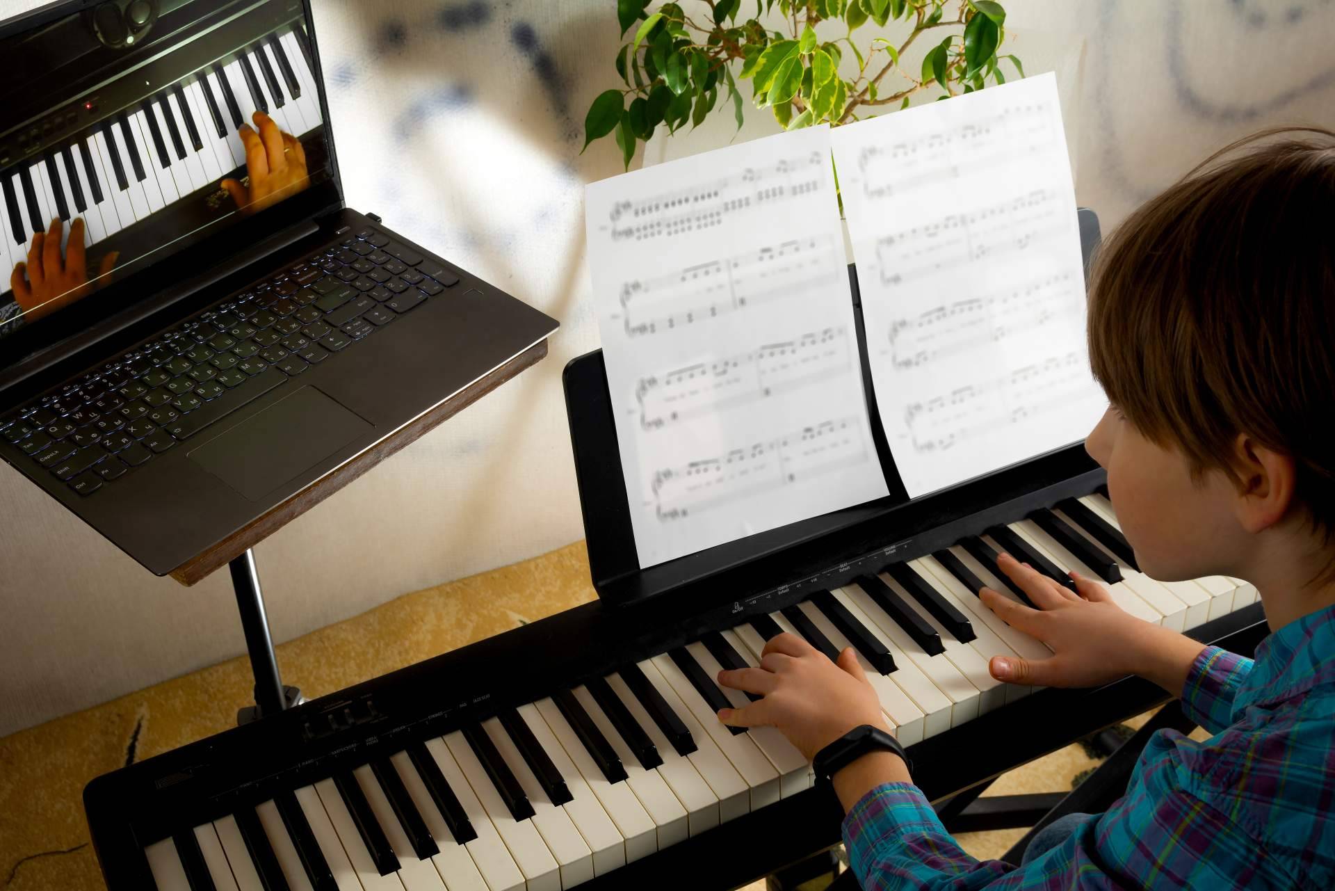 Escuela de Música La Clave, escuela de Música en Llaurí, Valencia, Fortaleny y El Perelló