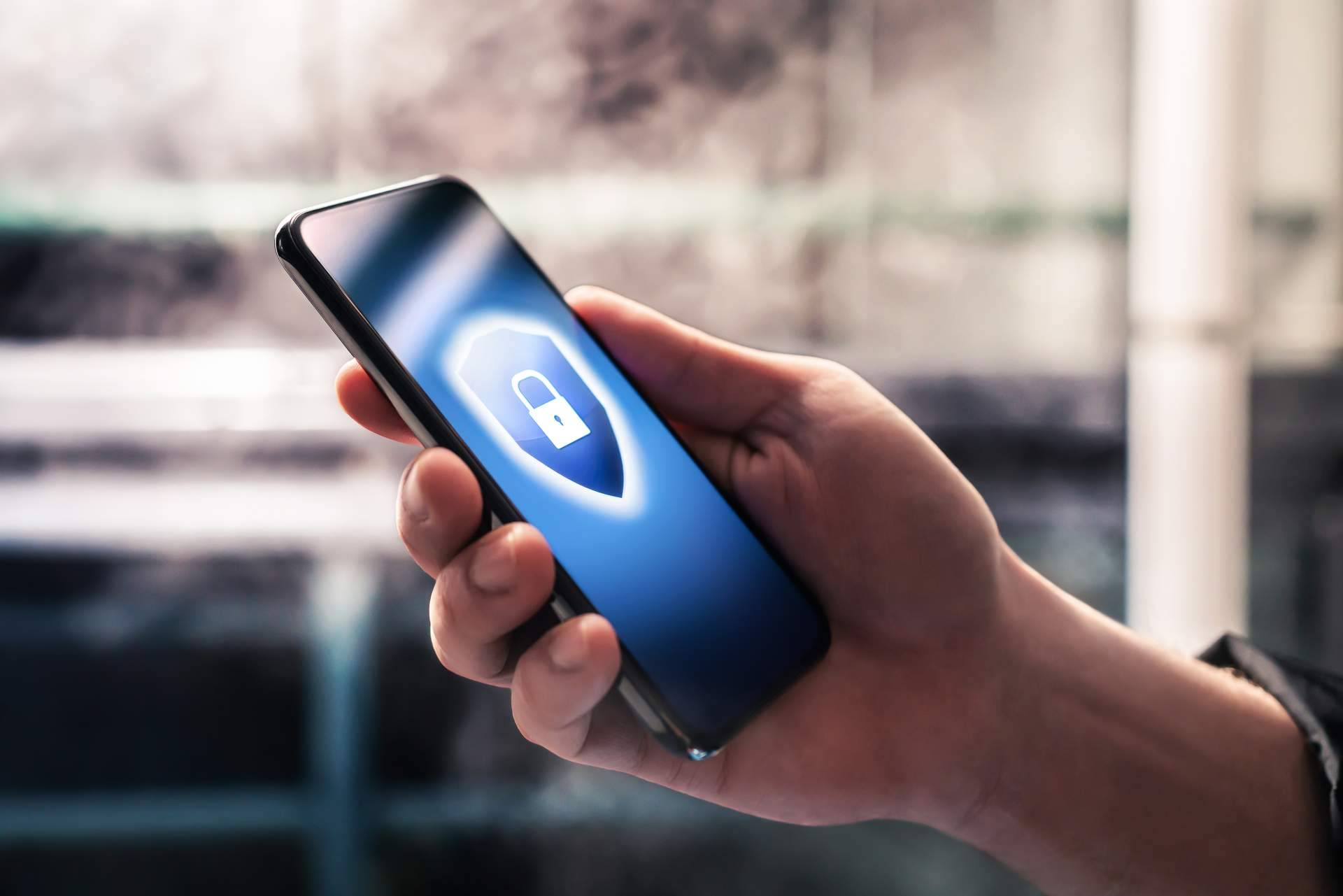 ¿Existe una aplicación móvil para saber con quién habla la pareja por WhatsApp?, por Spyphone