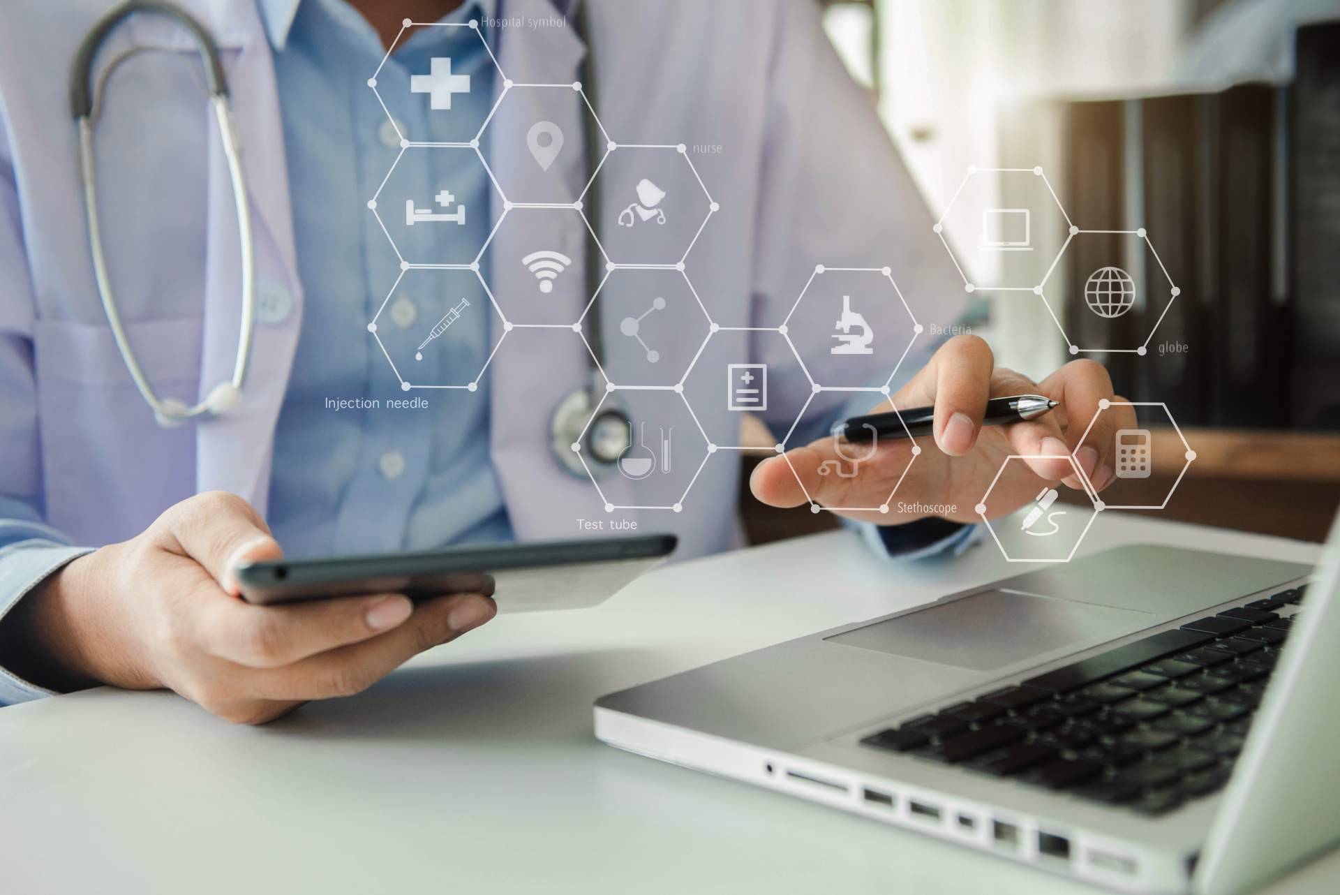 Los beneficios de la implementación de tecnología en los hospitales y centros sanitarios