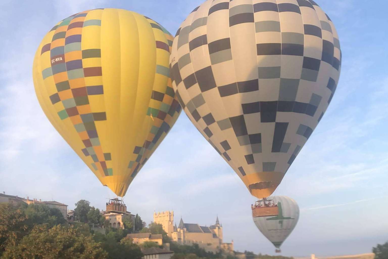 La experiencia de disfrutar de un viaje en globo aerostático de la mano de EoloFLY